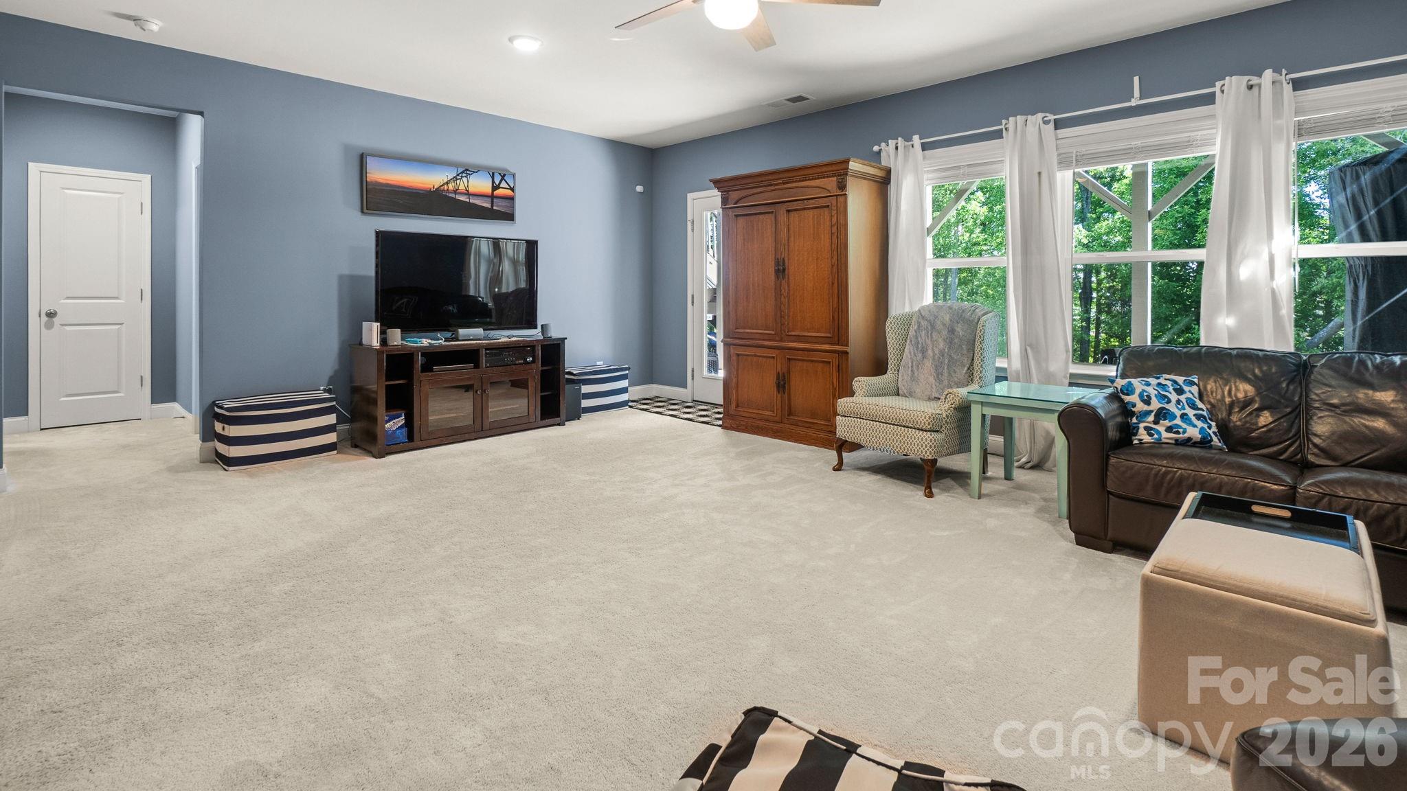 Single Family Residence at 844 Neff Court, Fort Mill, photo 38 of 48
