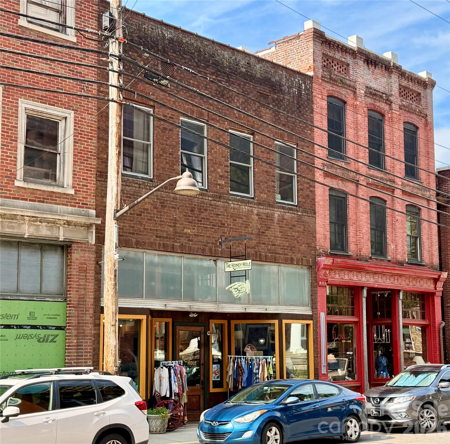 commercial building w/4 rented units. - 20 S Main Street S, Marshall