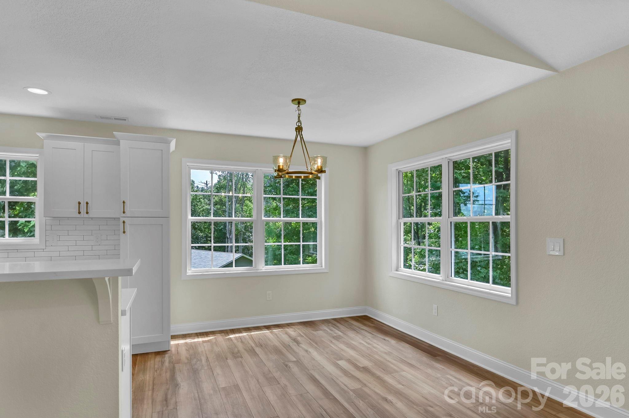 Single Family Residence at 157 Scarlett Ridge Drive, Marshall, photo 9 of 48