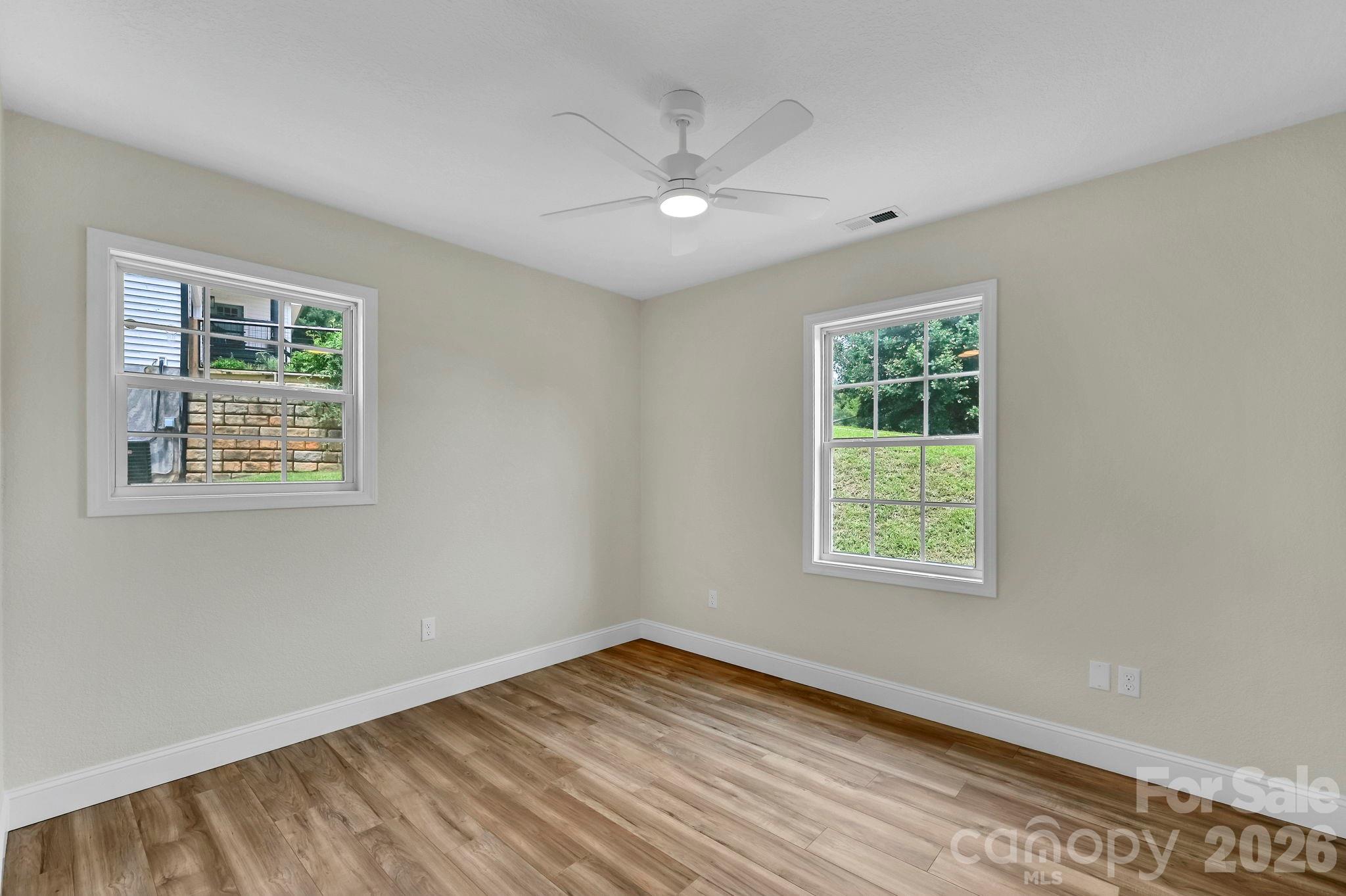 Single Family Residence at 157 Scarlett Ridge Drive, Marshall, photo 19 of 48