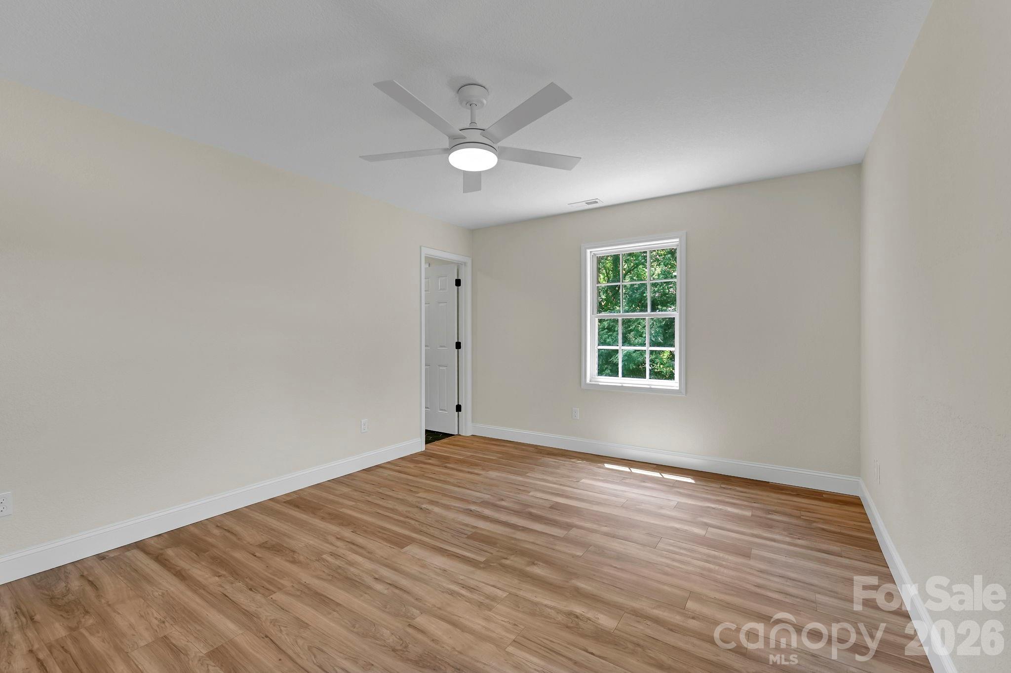 Single Family Residence at 157 Scarlett Ridge Drive, Marshall, photo 23 of 48