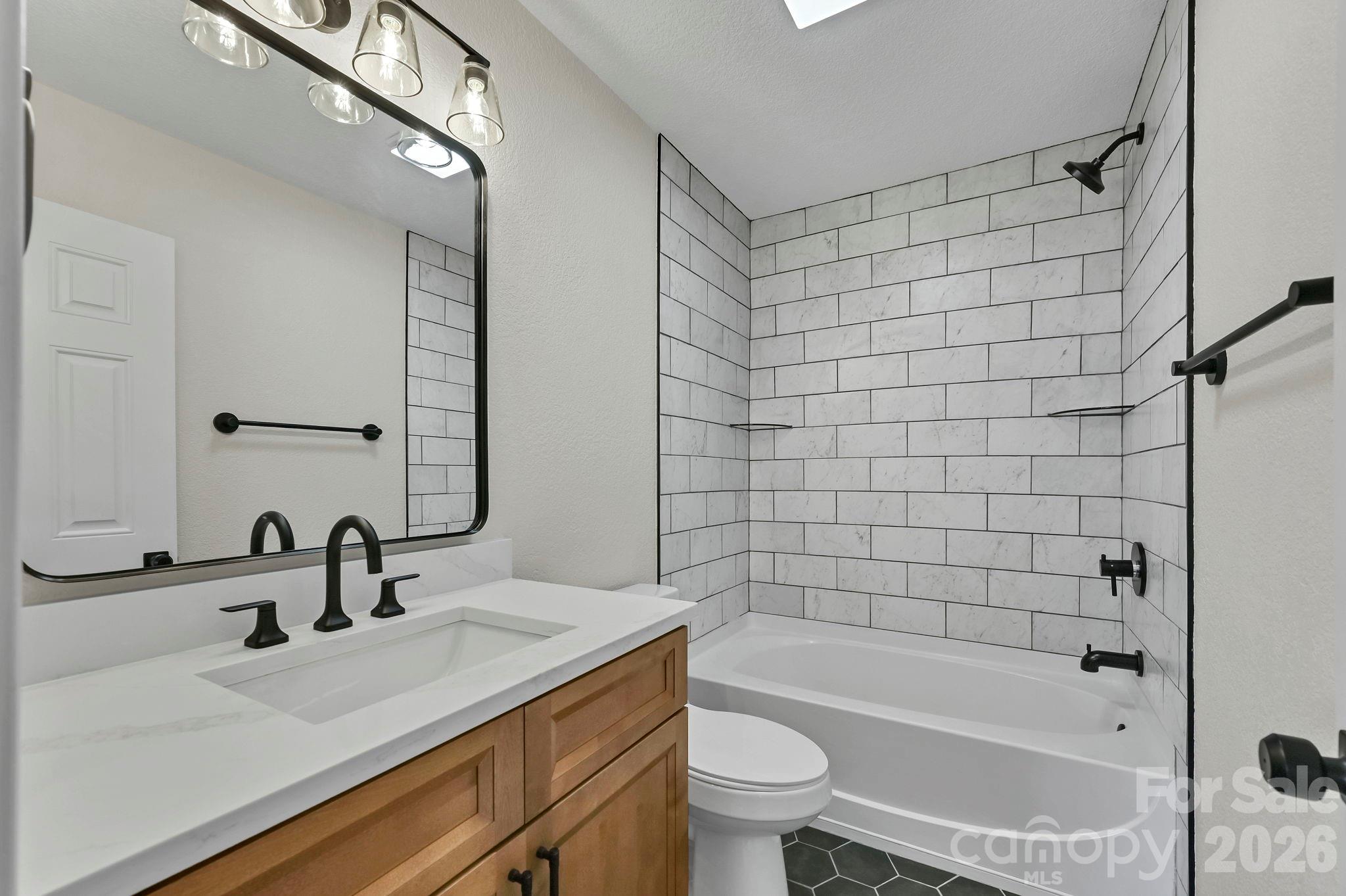 Single Family Residence at 157 Scarlett Ridge Drive, Marshall, photo 26 of 48