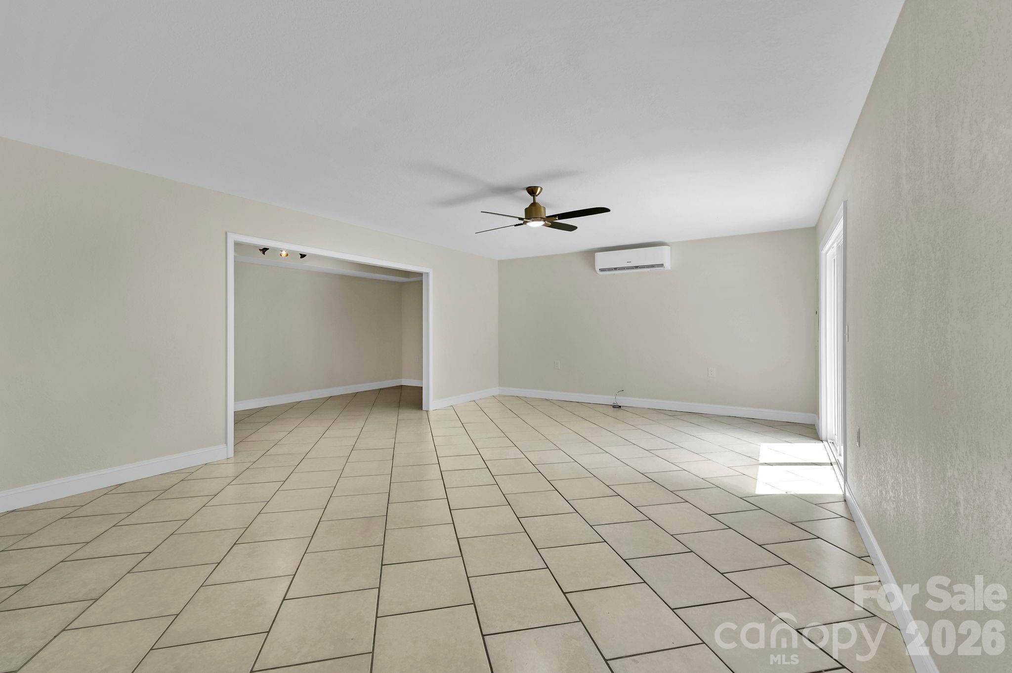 Single Family Residence at 157 Scarlett Ridge Drive, Marshall, photo 29 of 48