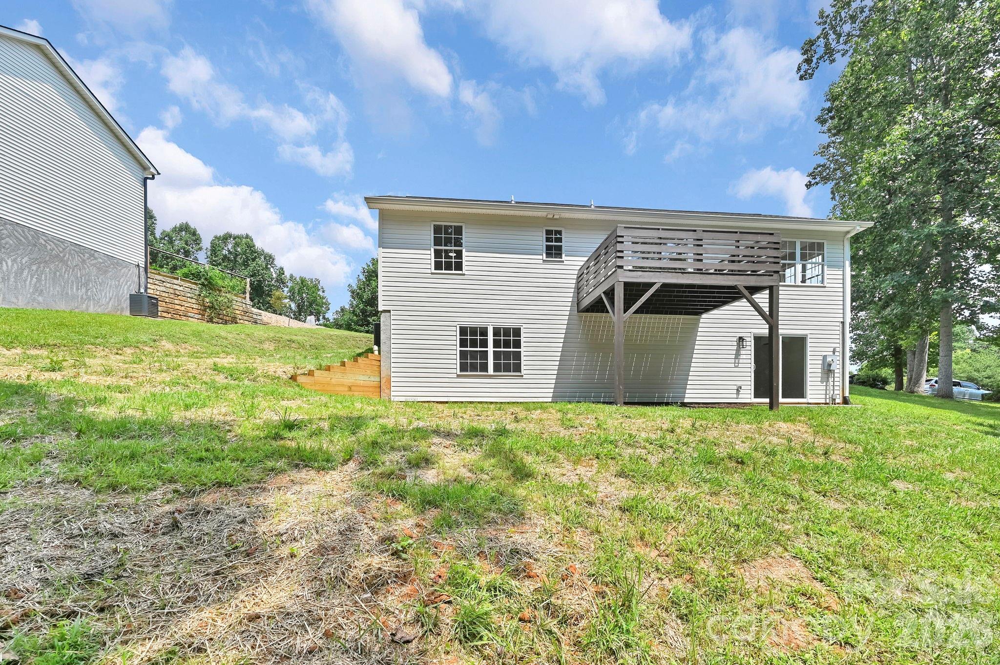 Single Family Residence at 157 Scarlett Ridge Drive, Marshall, photo 40 of 48