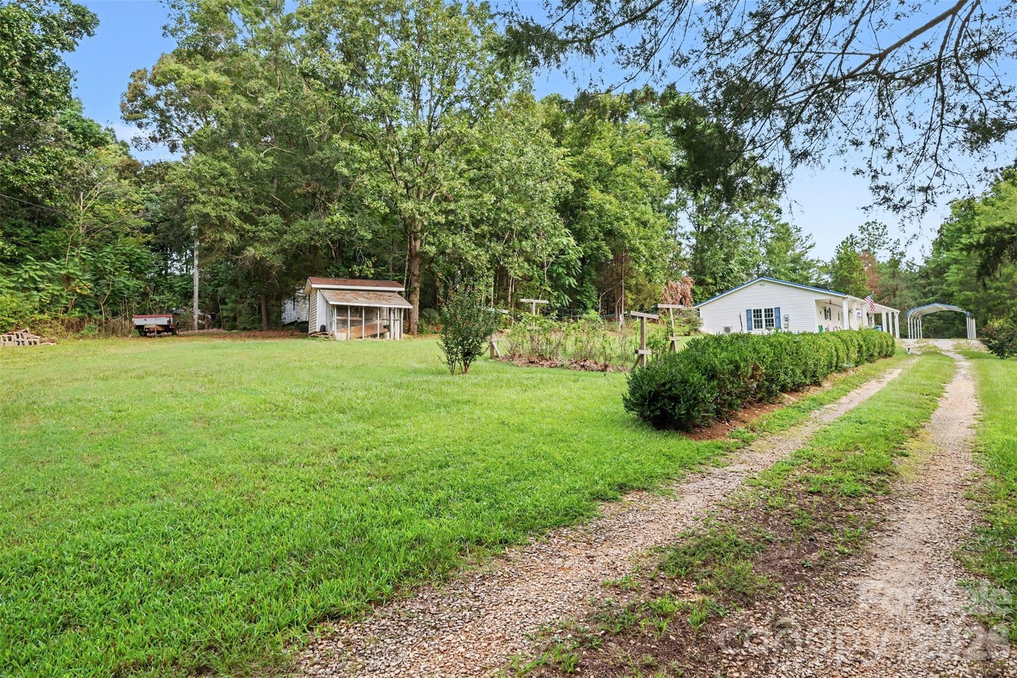Single Family Residence at 9324 Simpson Road, Waxhaw, photo 9 of 17