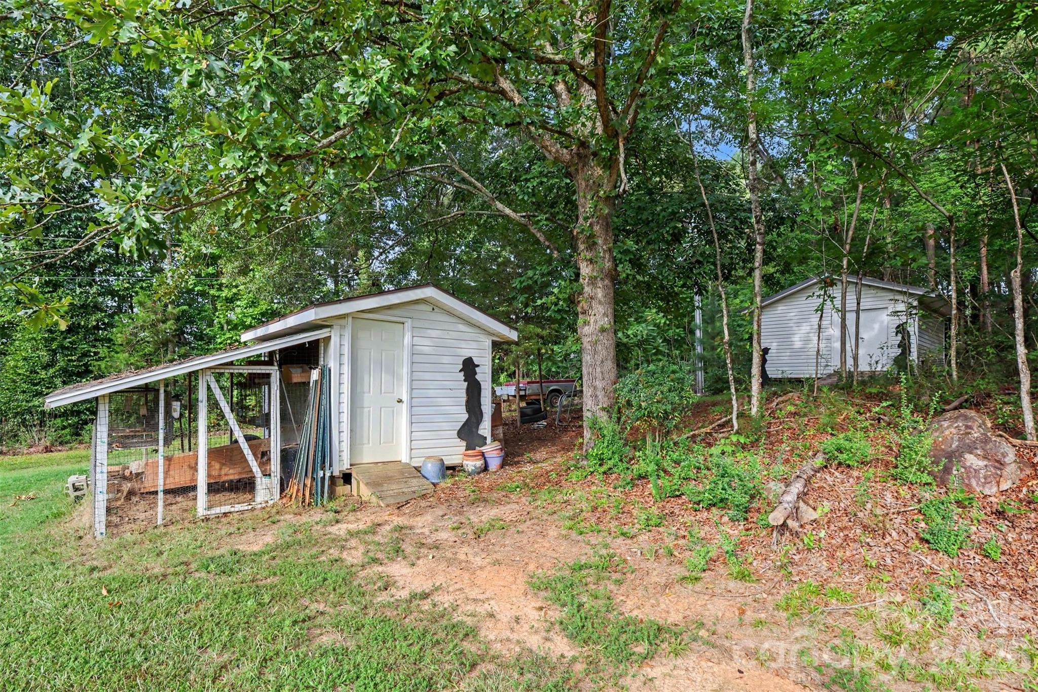 Single Family Residence at 9324 Simpson Road, Waxhaw, photo 16 of 17