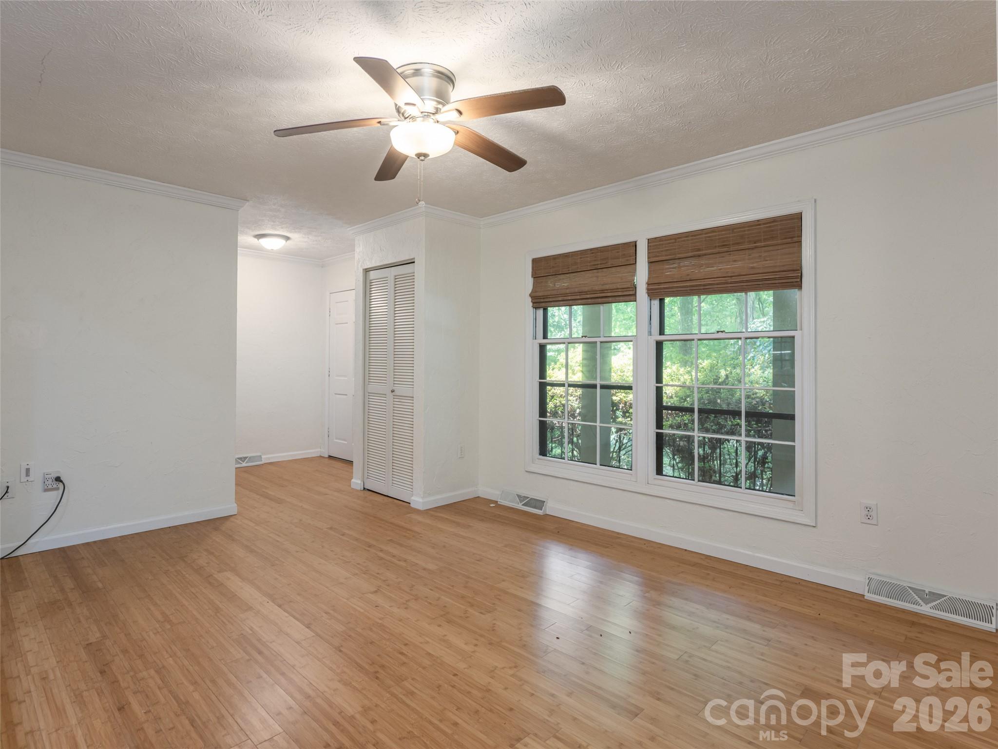 Single Family Residence at 14 Forest Ridge Drive, Arden, photo 7 of 40