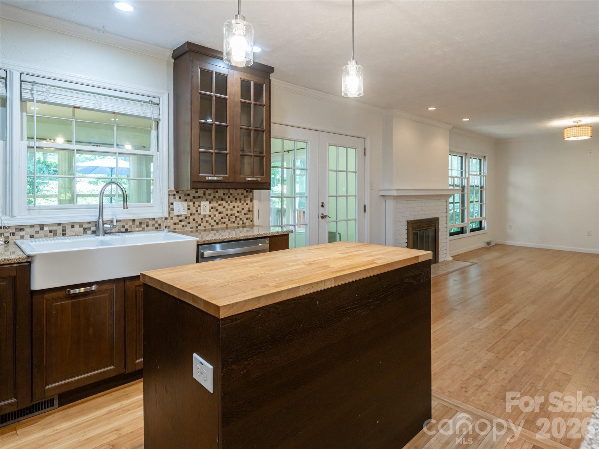 Single Family Residence at 14 Forest Ridge Drive, Arden, photo 15 of 40