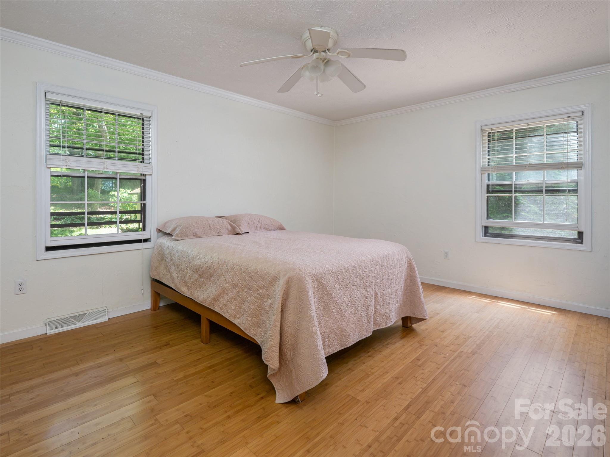 Single Family Residence at 14 Forest Ridge Drive, Arden, photo 23 of 40