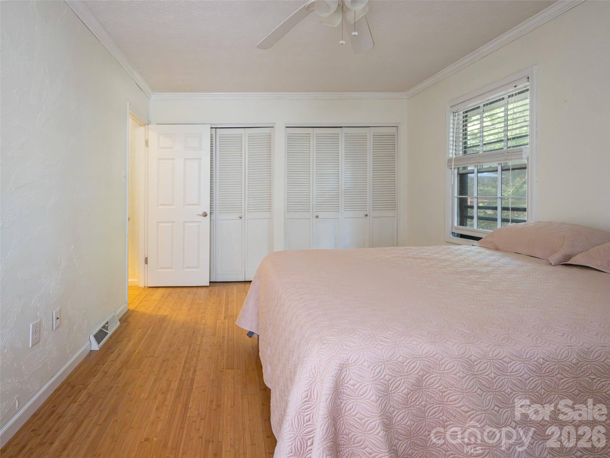 Single Family Residence at 14 Forest Ridge Drive, Arden, photo 24 of 40
