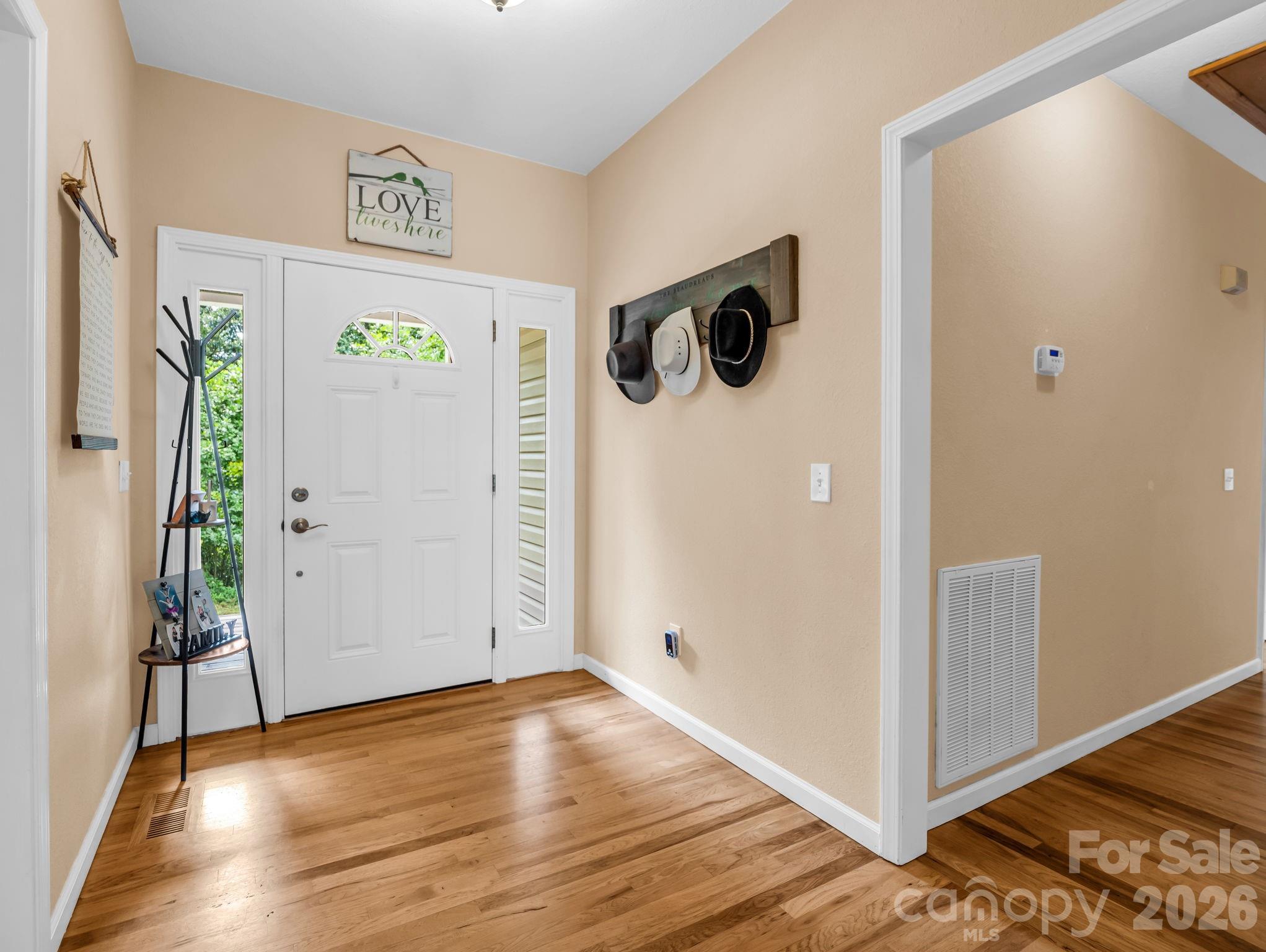 Hello! - 136 Limousine Lane, Pisgah Forest