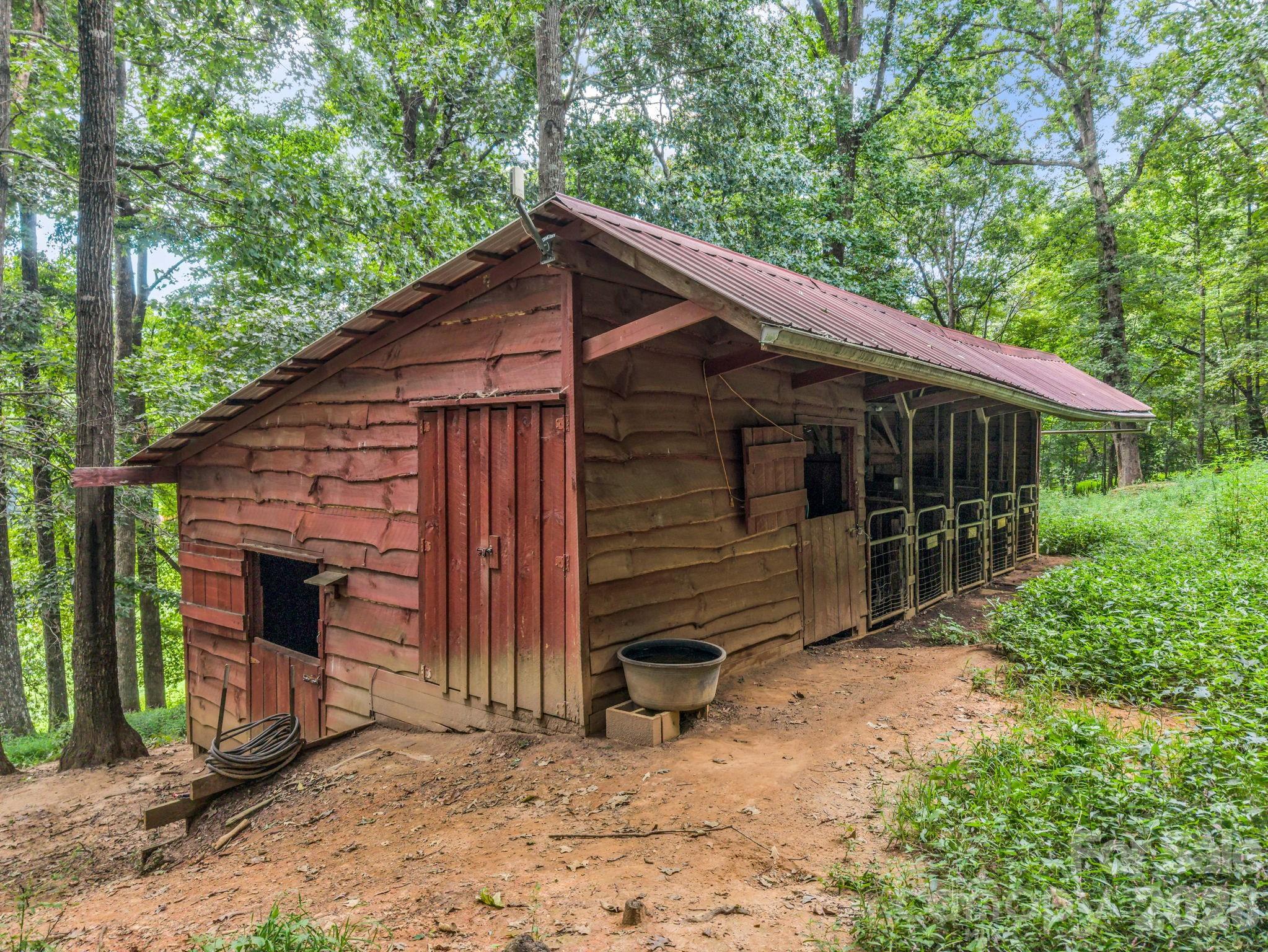 5 Stall goat barn - 136 Limousine Lane, Pisgah Forest