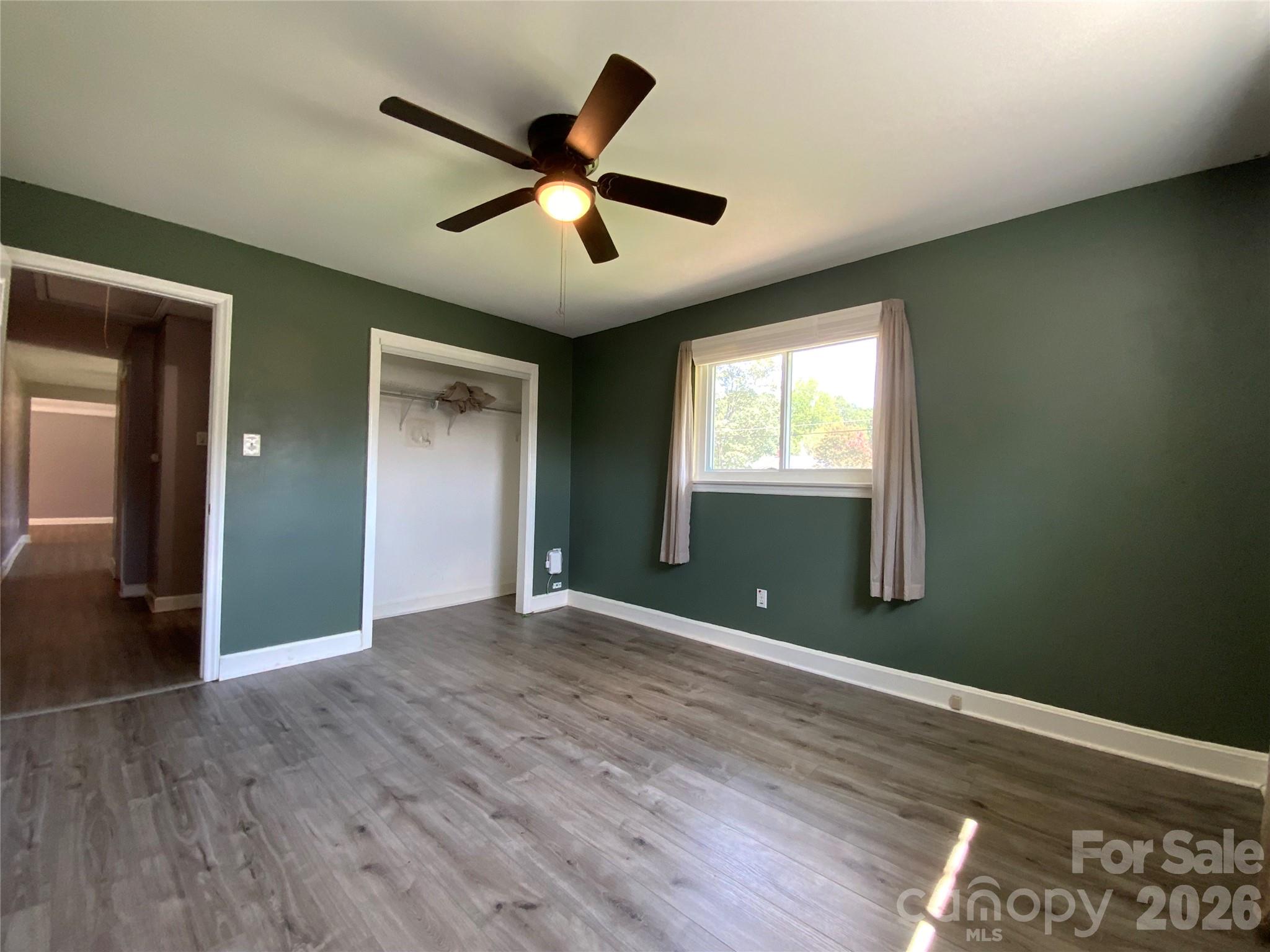 It has a ceil fan. - 325 Glenwood Drive, Mooresville