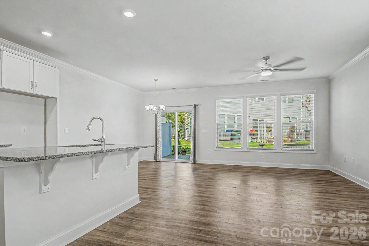 Townhouse at 33 Cedar Hill Road, Hendersonville, photo 7 of 44