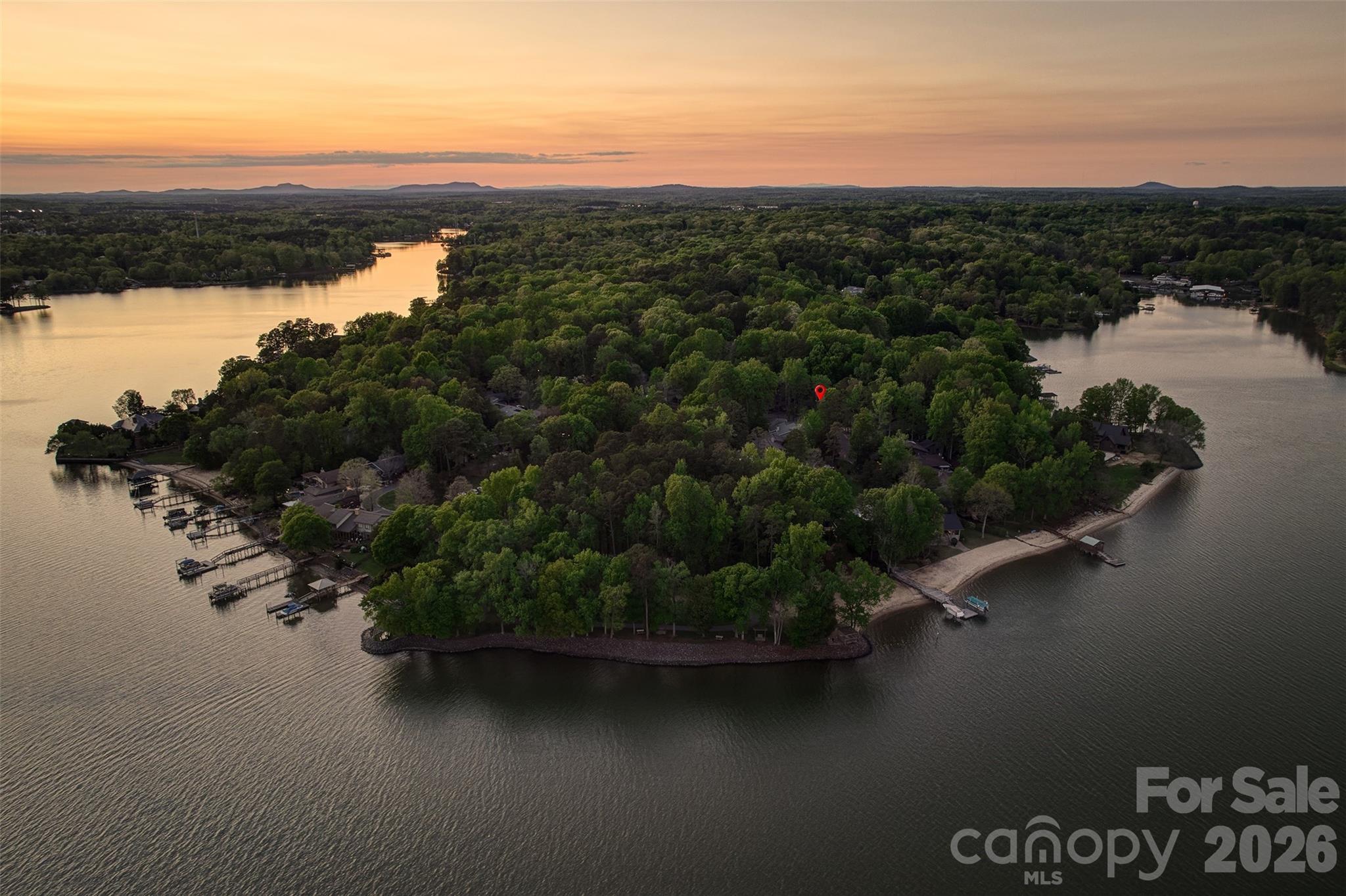 Single Family Residence at 3 King Haigler Chase Street, Lake Wylie, photo 30 of 33