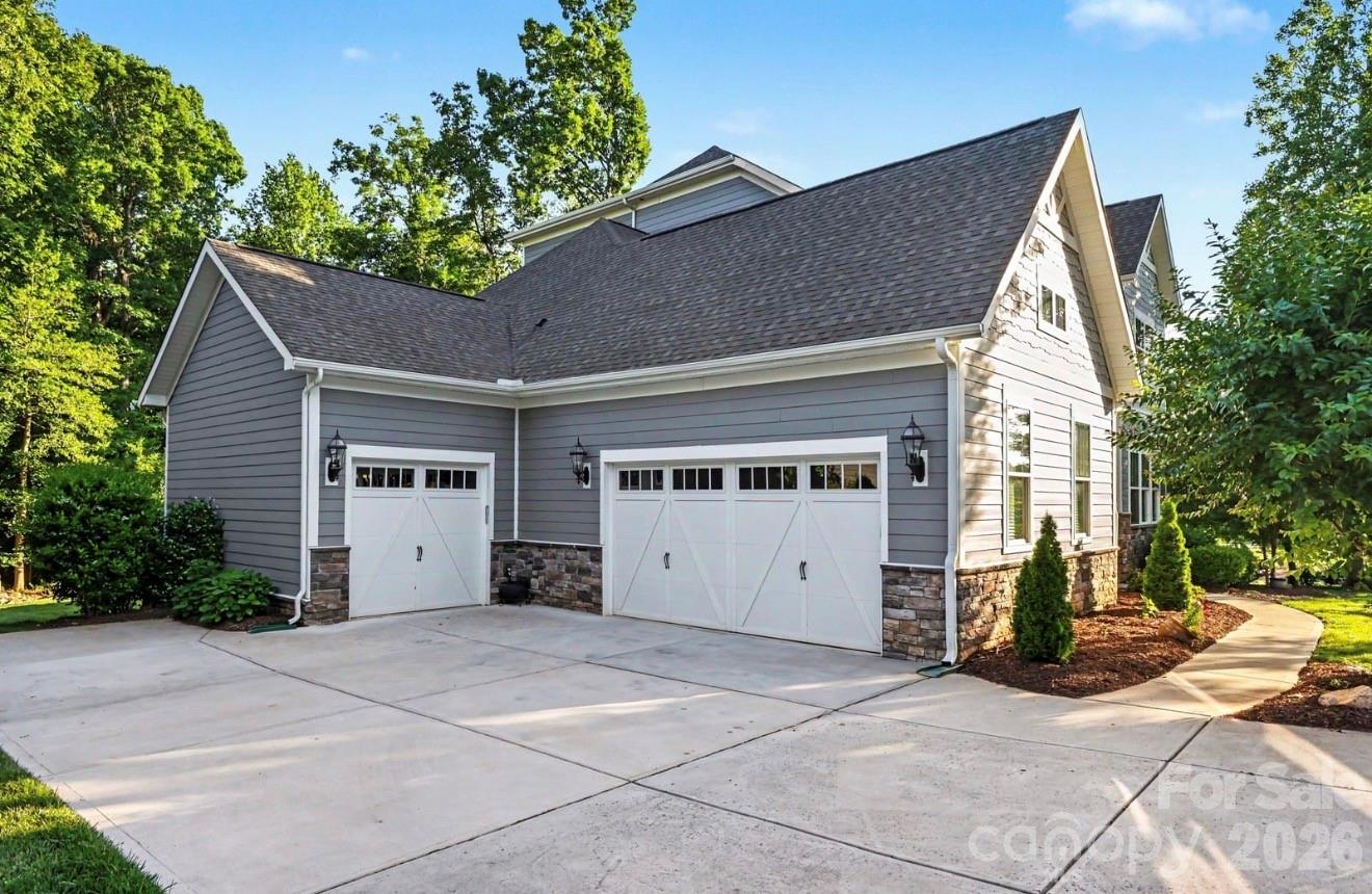 Single Family Residence at 113 Cross Current Lane, Belmont, photo 6 of 48