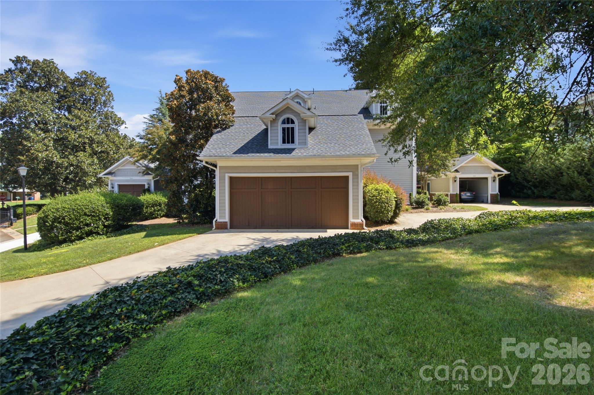 Condominium at 1056 The Glen Street, Statesville, photo 12 of 41