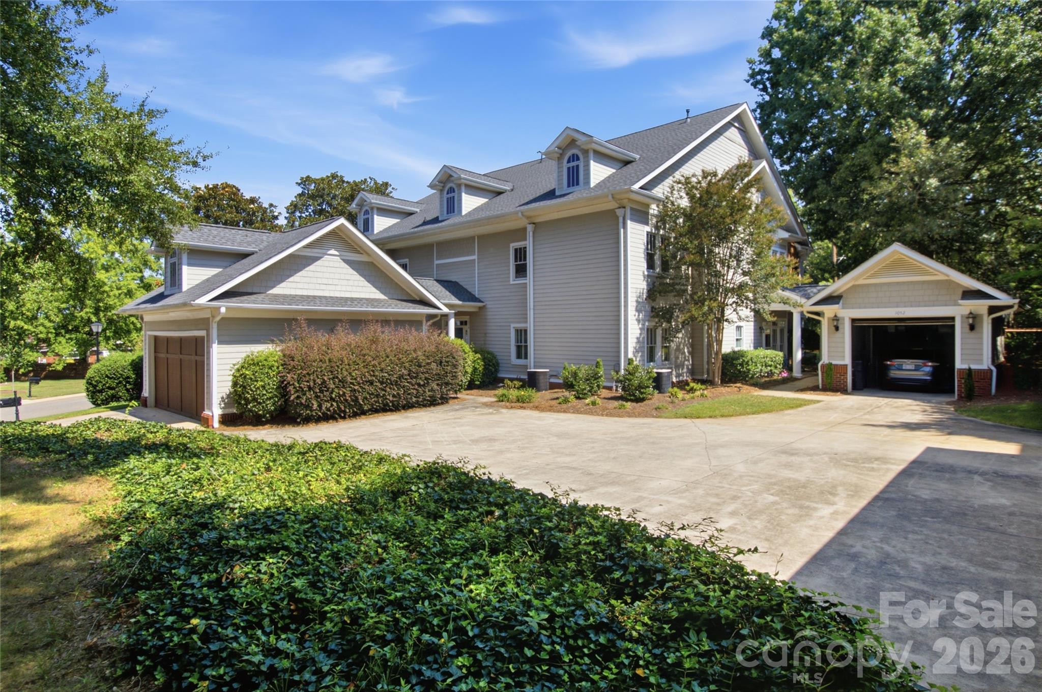 Condominium at 1056 The Glen Street, Statesville, photo 13 of 41