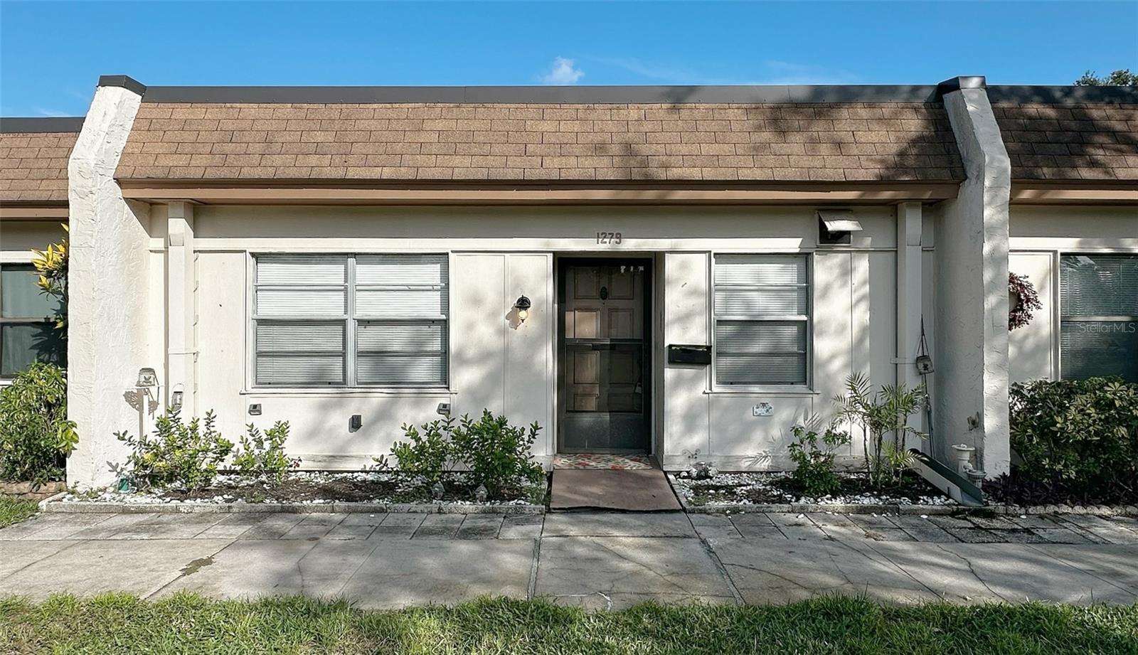1279 MISSION HILLS BLVD