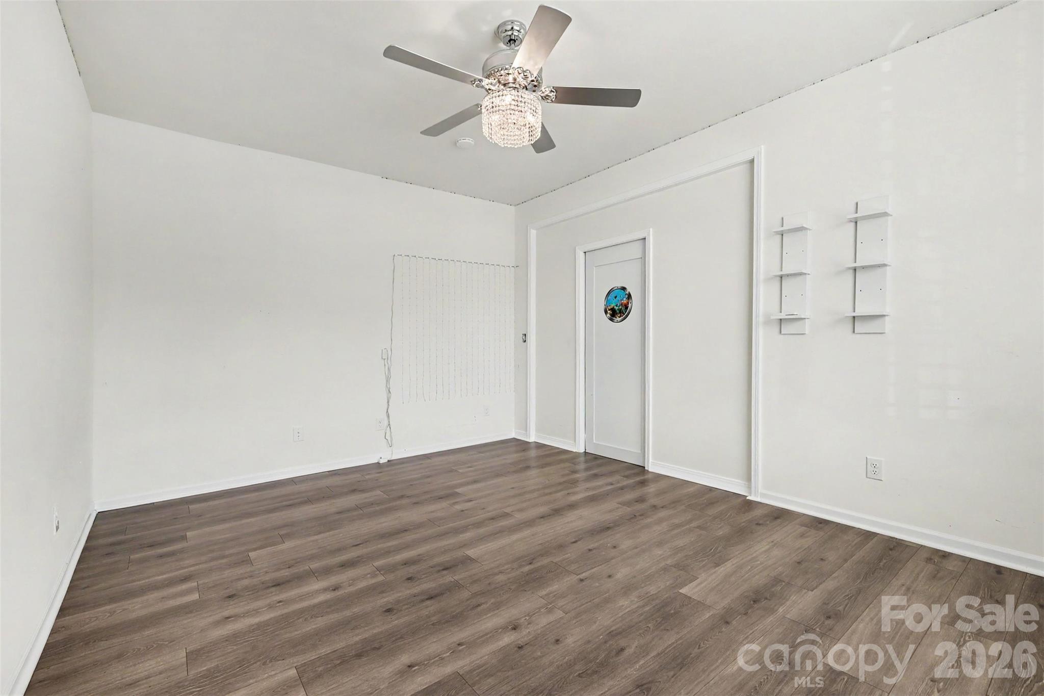 Single Family Residence at 8017 Creek Park Drive, Denver, photo 3 of 31