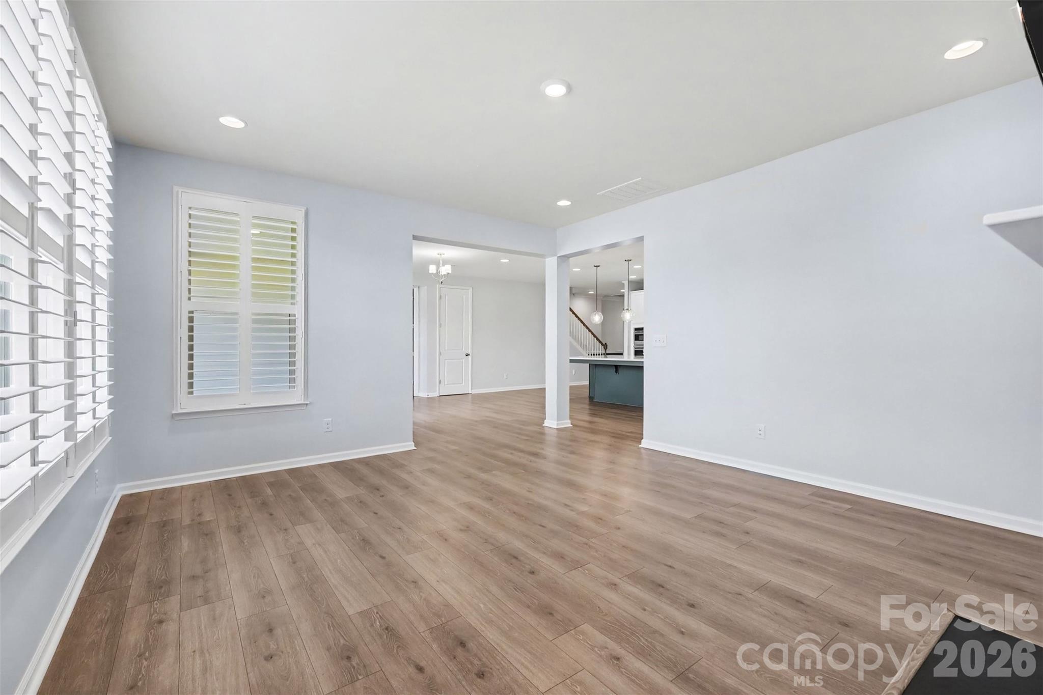 Single Family Residence at 8017 Creek Park Drive, Denver, photo 12 of 31