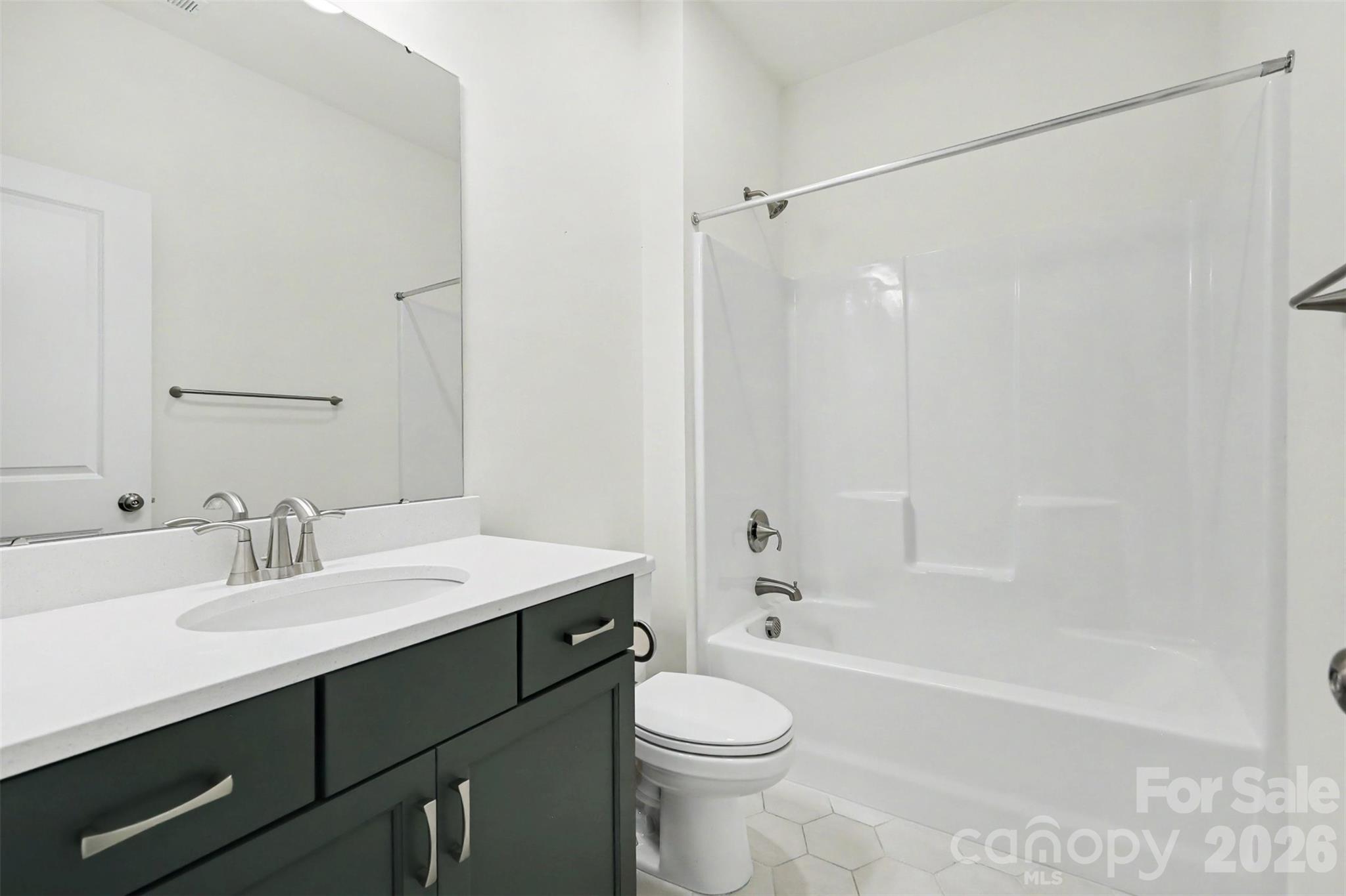 Single Family Residence at 8017 Creek Park Drive, Denver, photo 29 of 31