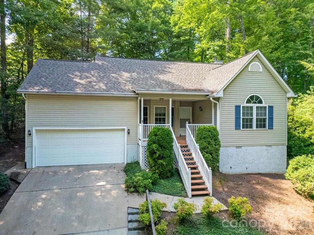 Single Family Residence at 61 Autumn Glen Court, Brevard