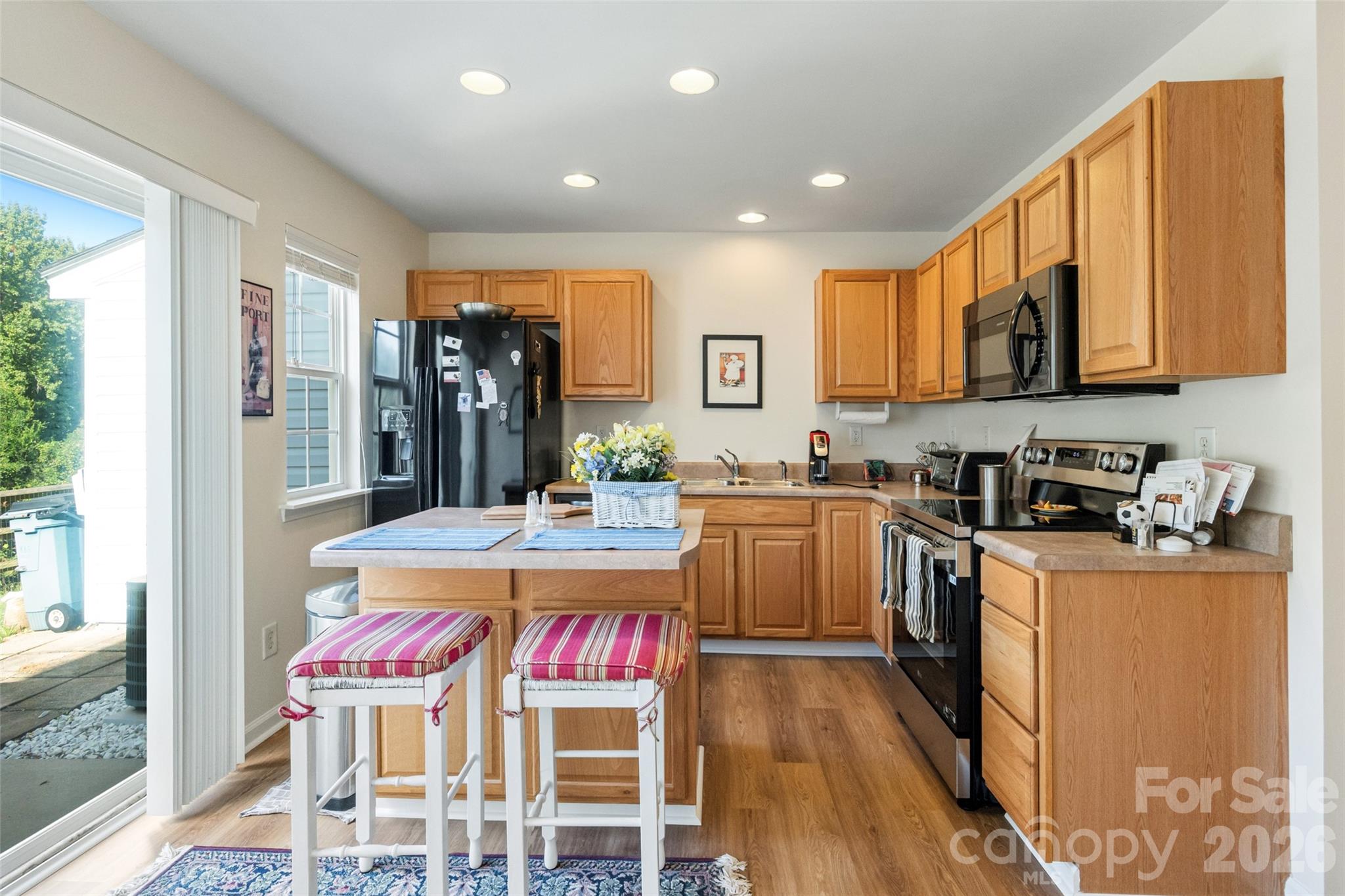 Townhouse at 713 Rock Lake Glen, Fort Mill, photo 10 of 30