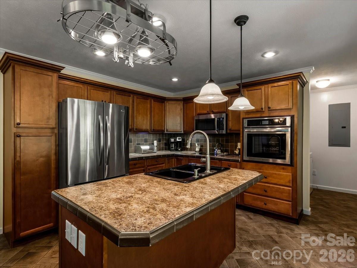 Single Family Residence at 195 Banjo Branch Road, Burnsville, photo 5 of 32