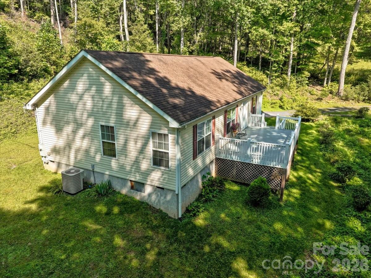 Single Family Residence at 195 Banjo Branch Road, Burnsville, photo 27 of 32