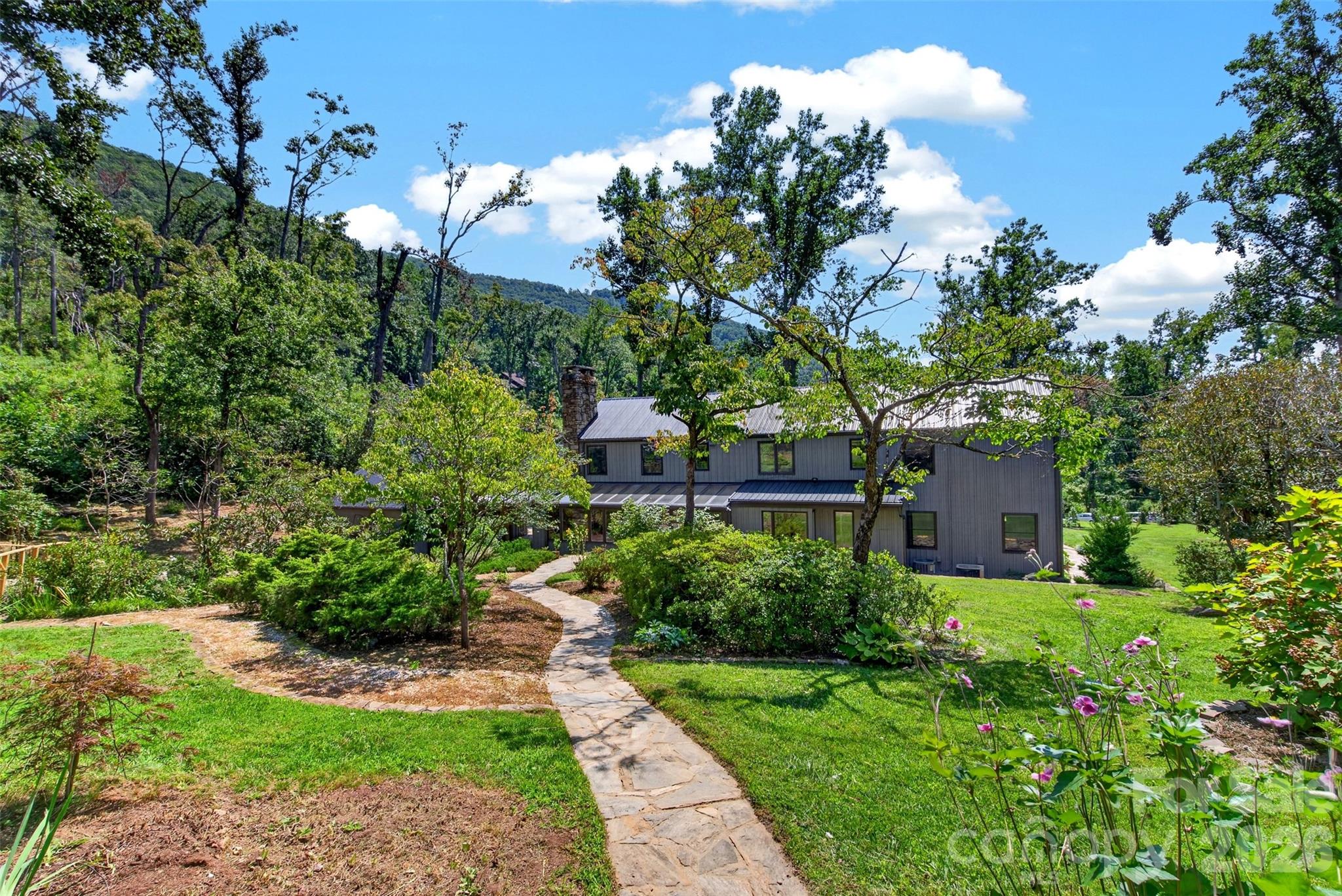 Single Family Residence at 299 Webb Cove Road, Asheville, photo 9 of 48