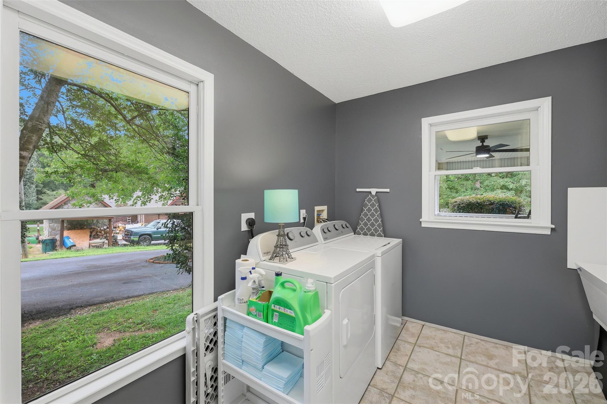 Single Family Residence at 107 Shawnee Trail, Maiden, photo 21 of 40