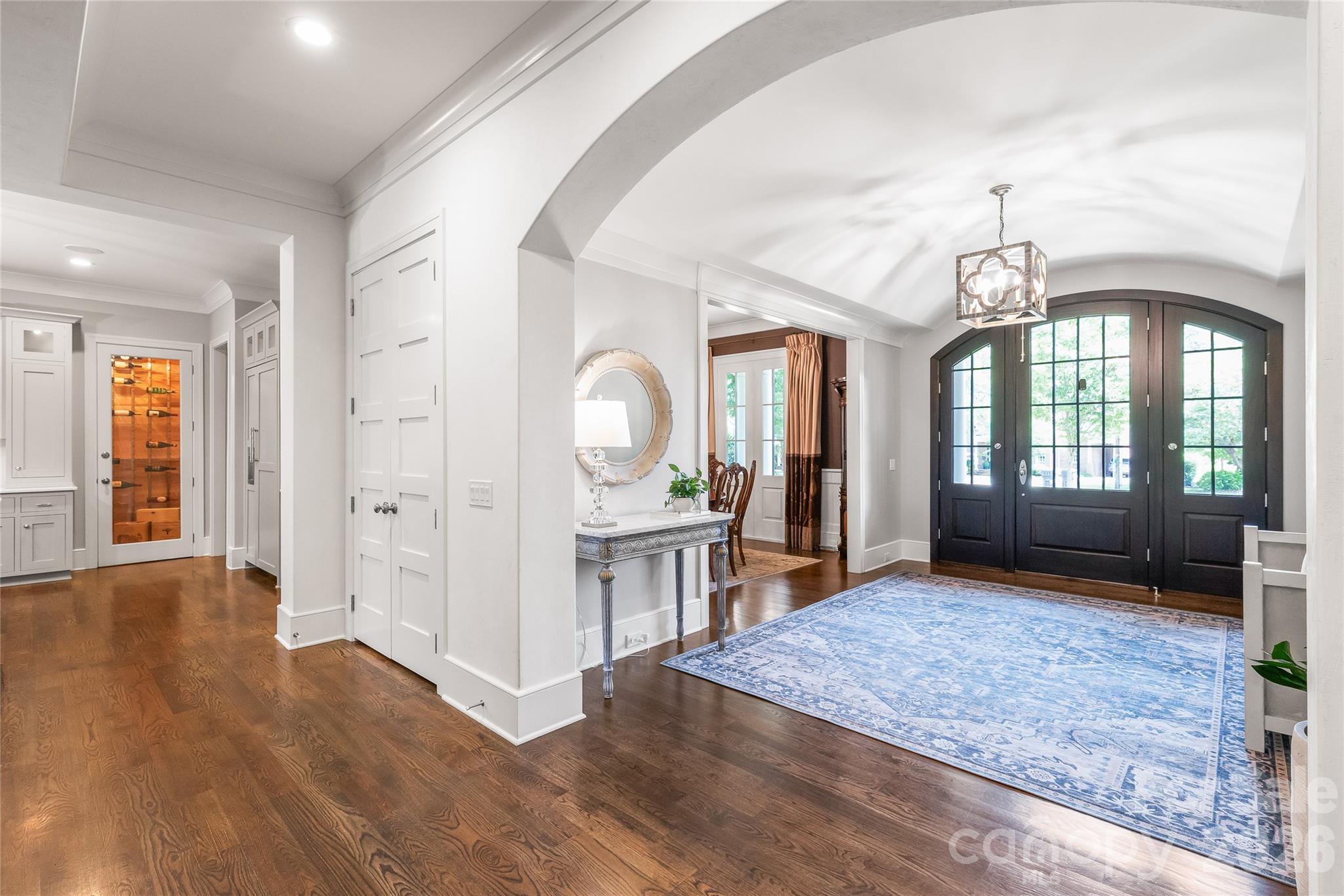 This footprint flows effortlessly. Welcoming you in like a treasured friend. - 2800 Wintergreen Drive, Charlotte
