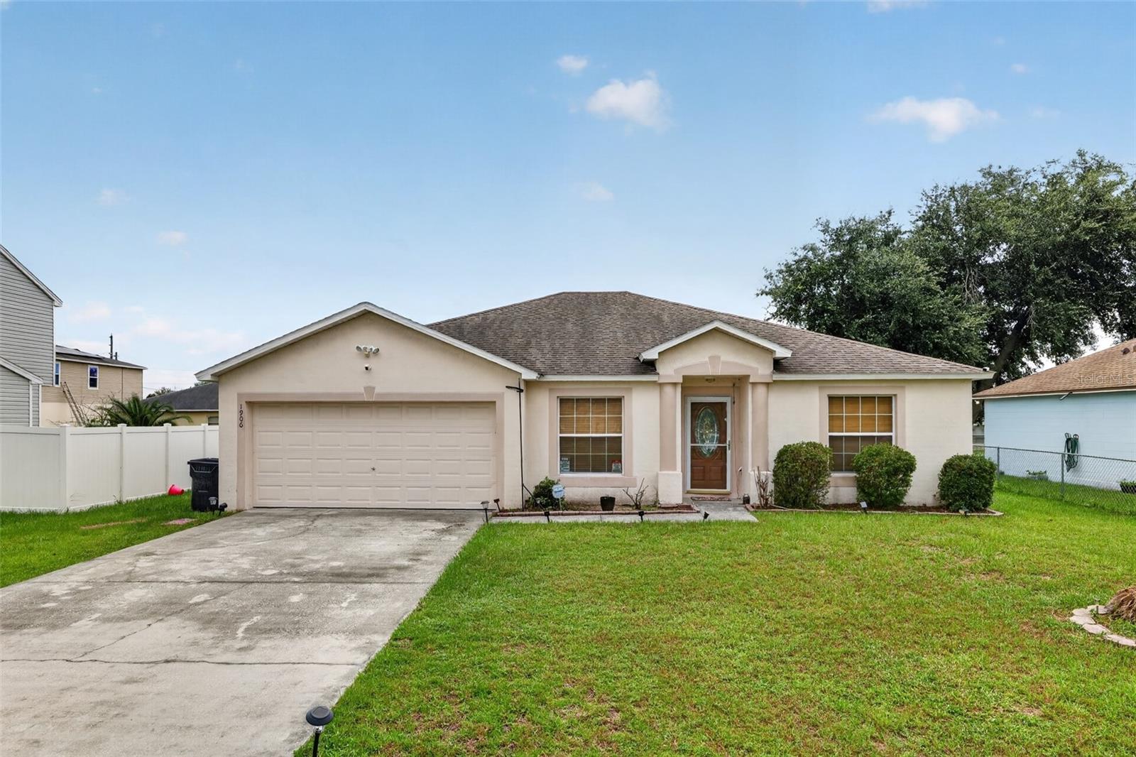 1906 MANATEE LN