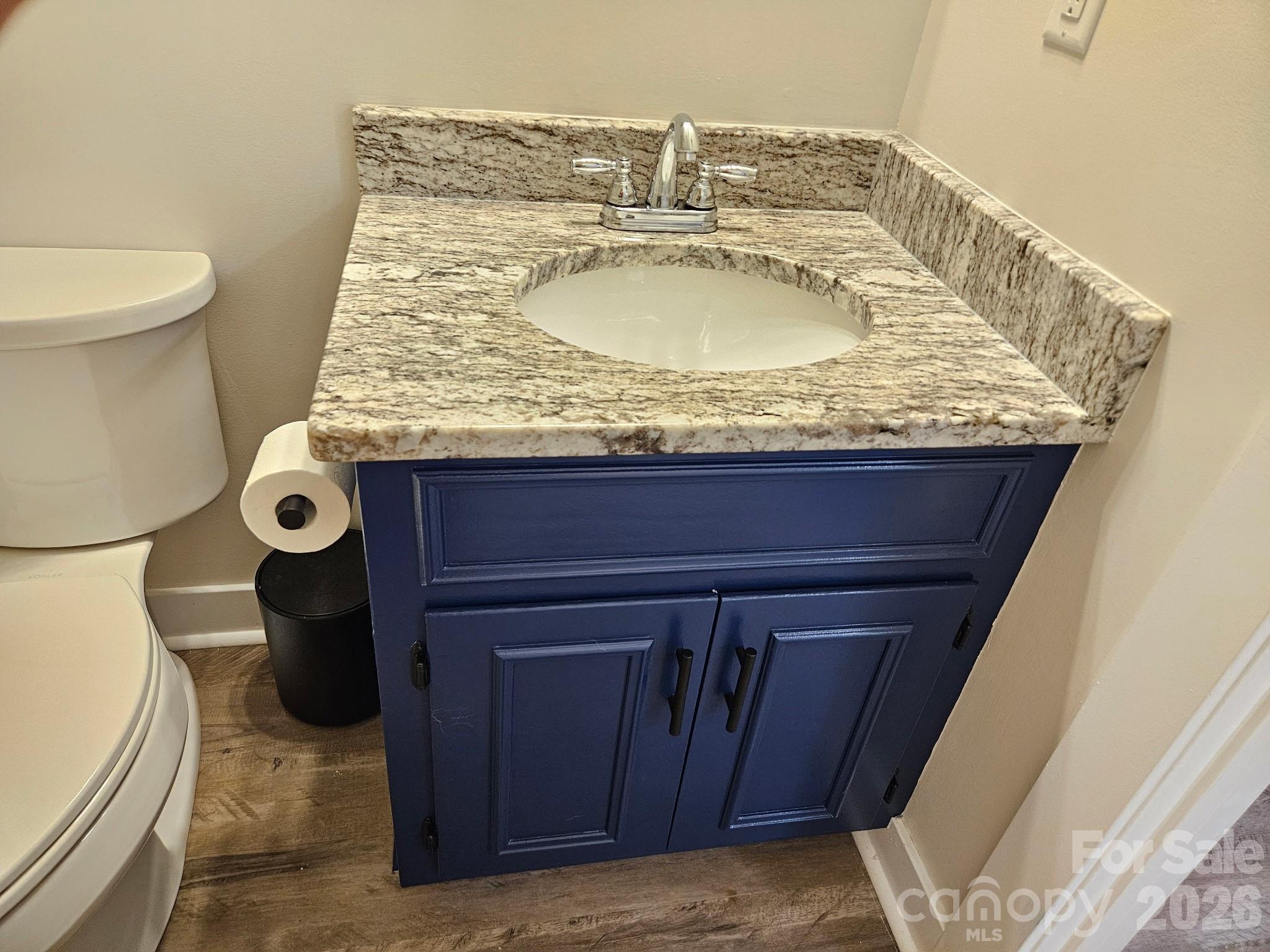Hall Bath - 1035 Waterway Drive, Sumter