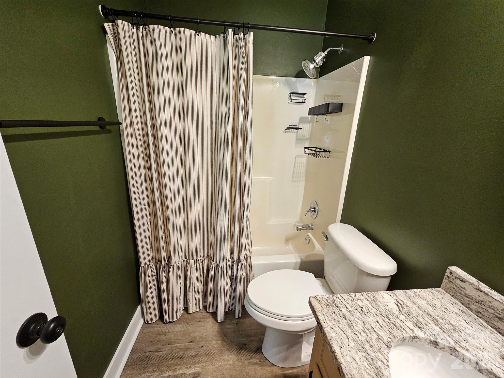 Primary Bedroom Bath - 1035 Waterway Drive, Sumter