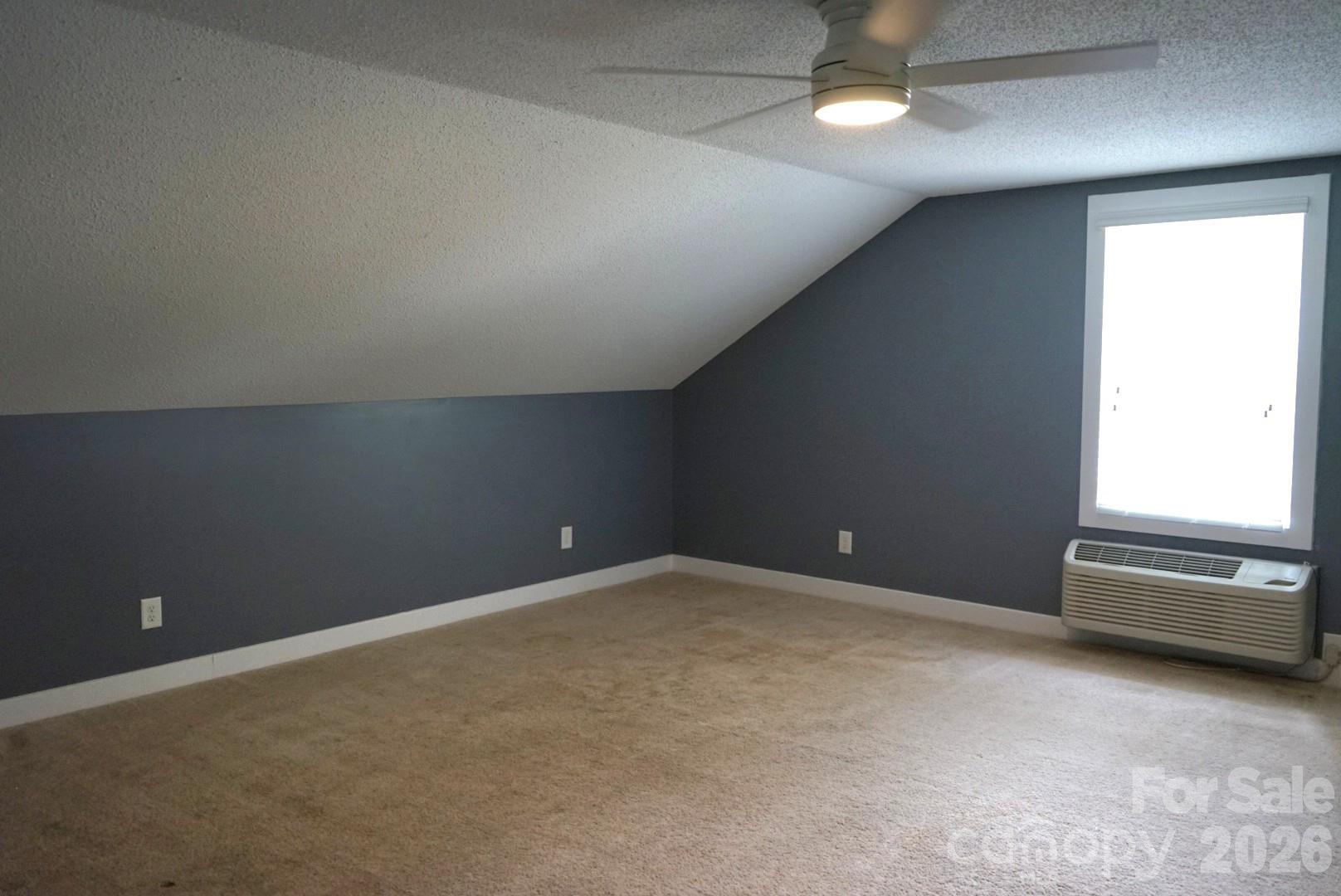 Room above garage - 1035 Waterway Drive, Sumter