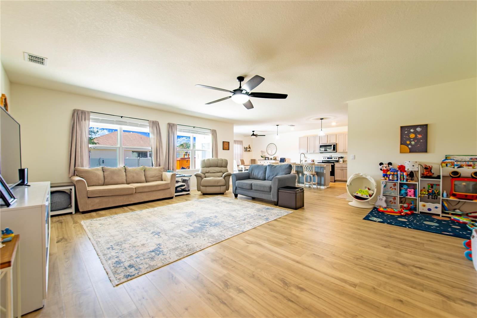 Single Family Residence at 803 AUBURN GROVE CT, AUBURNDALE, photo 28 of 51