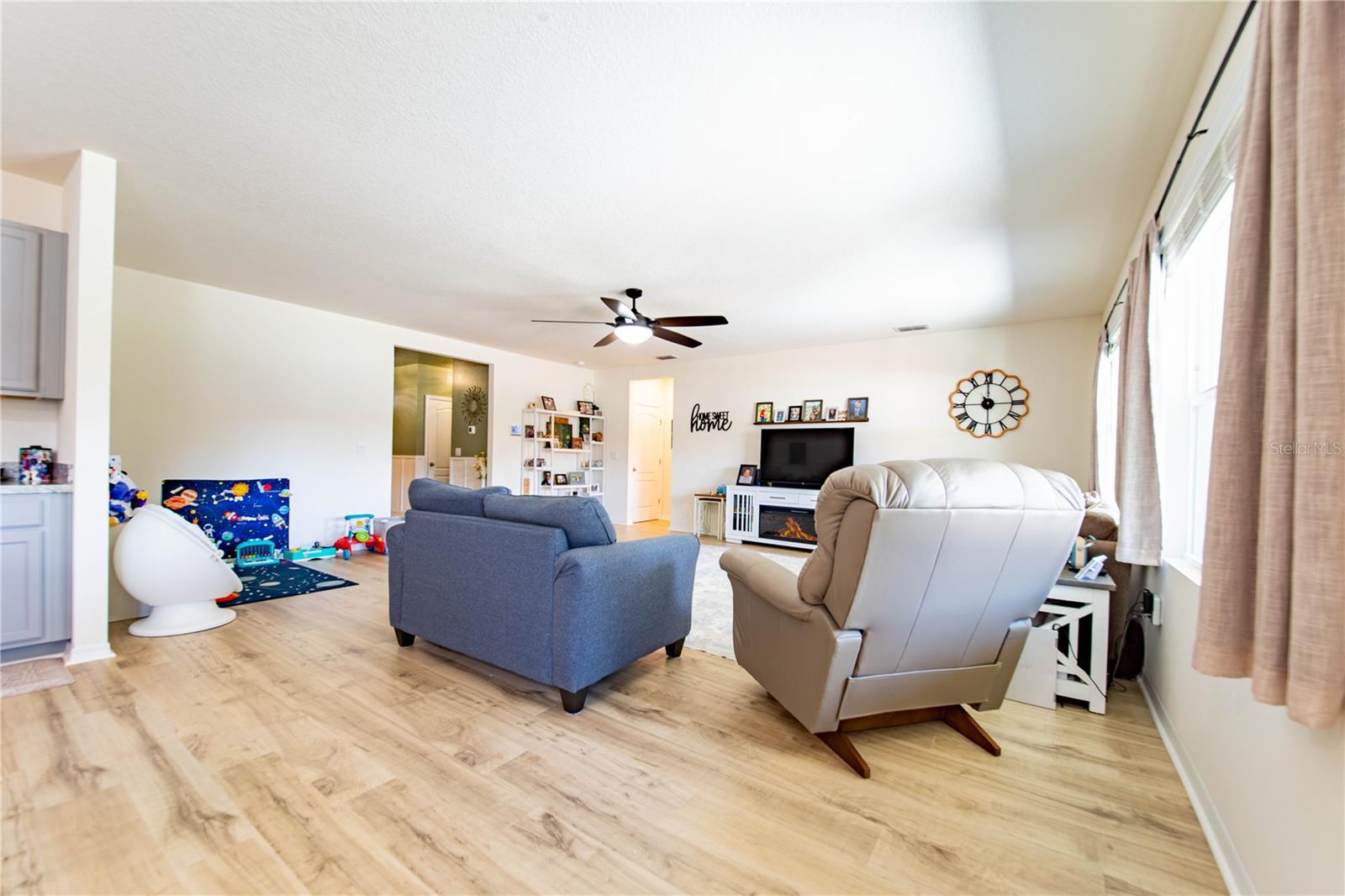 Single Family Residence at 803 AUBURN GROVE CT, AUBURNDALE, photo 36 of 51