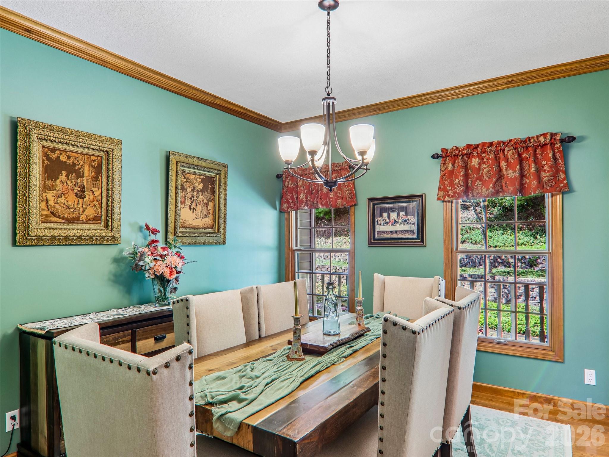 Dining room w/ ample space for entertaining. - 16 Hobe Crest, Hendersonville