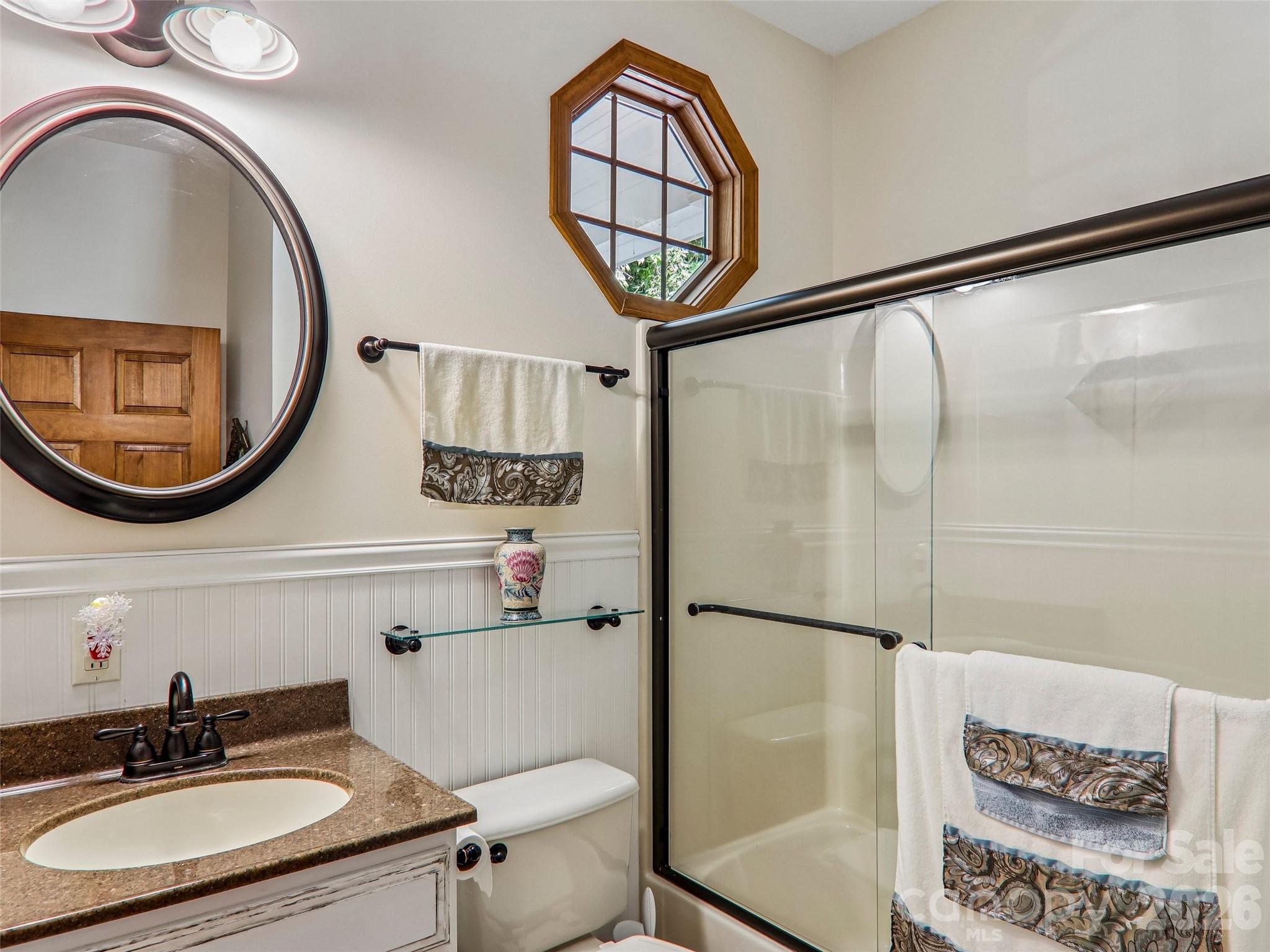 Guest full bath with solid surface counter top. - 16 Hobe Crest, Hendersonville