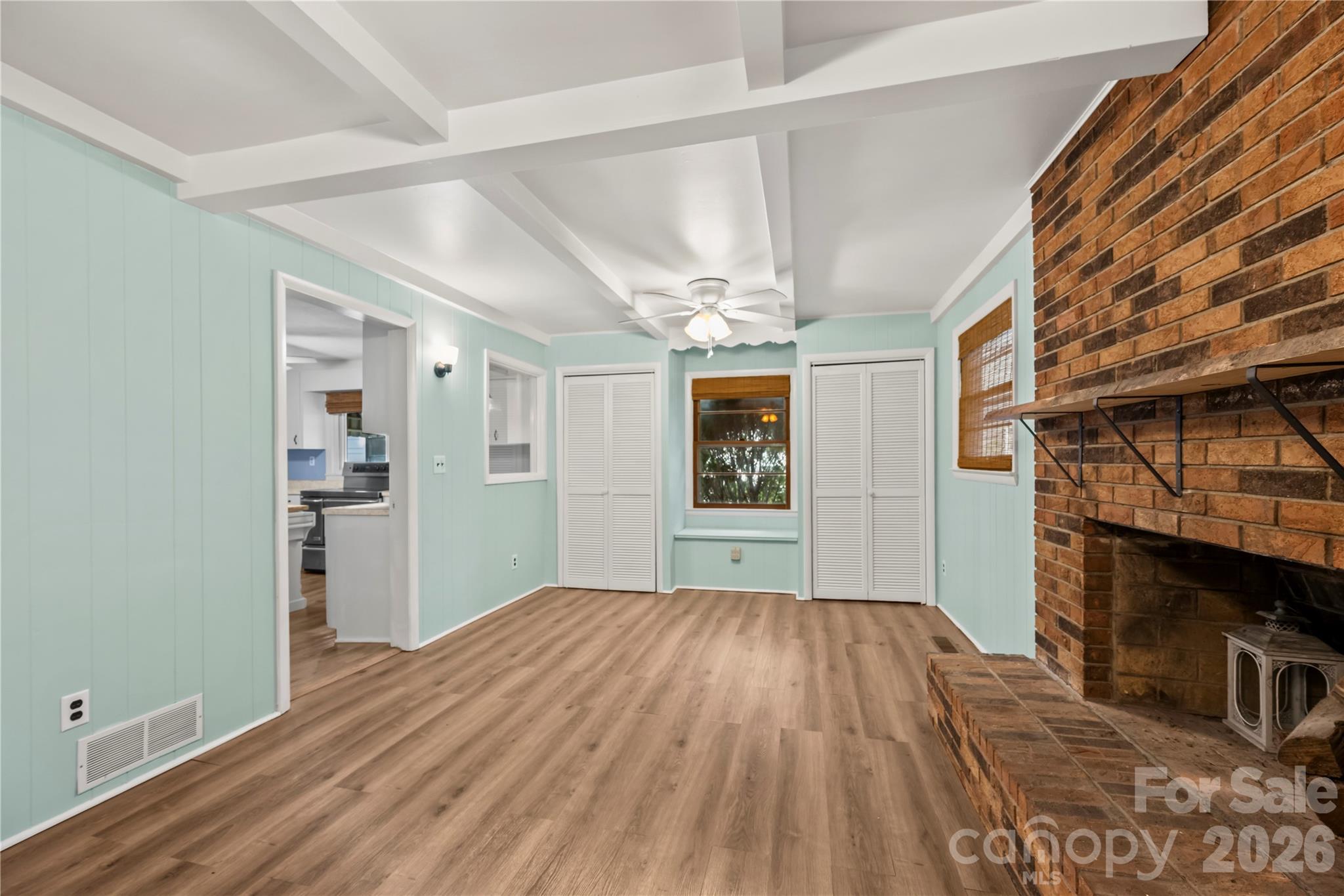 Single Family Residence at 2 Bostic Place, Asheville, photo 12 of 32