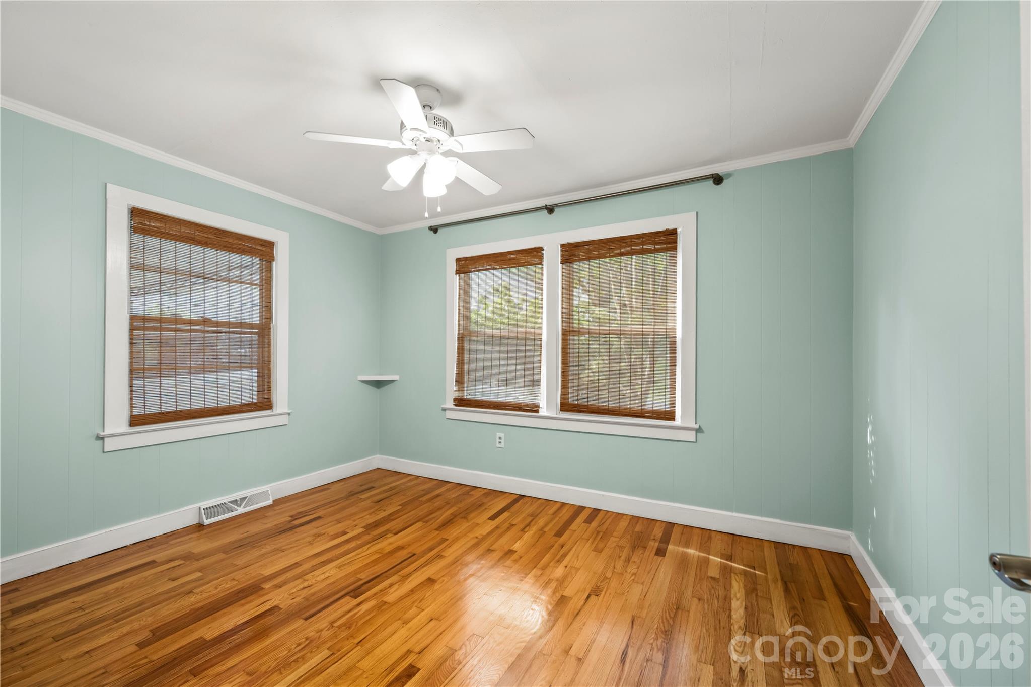 Single Family Residence at 2 Bostic Place, Asheville, photo 15 of 32