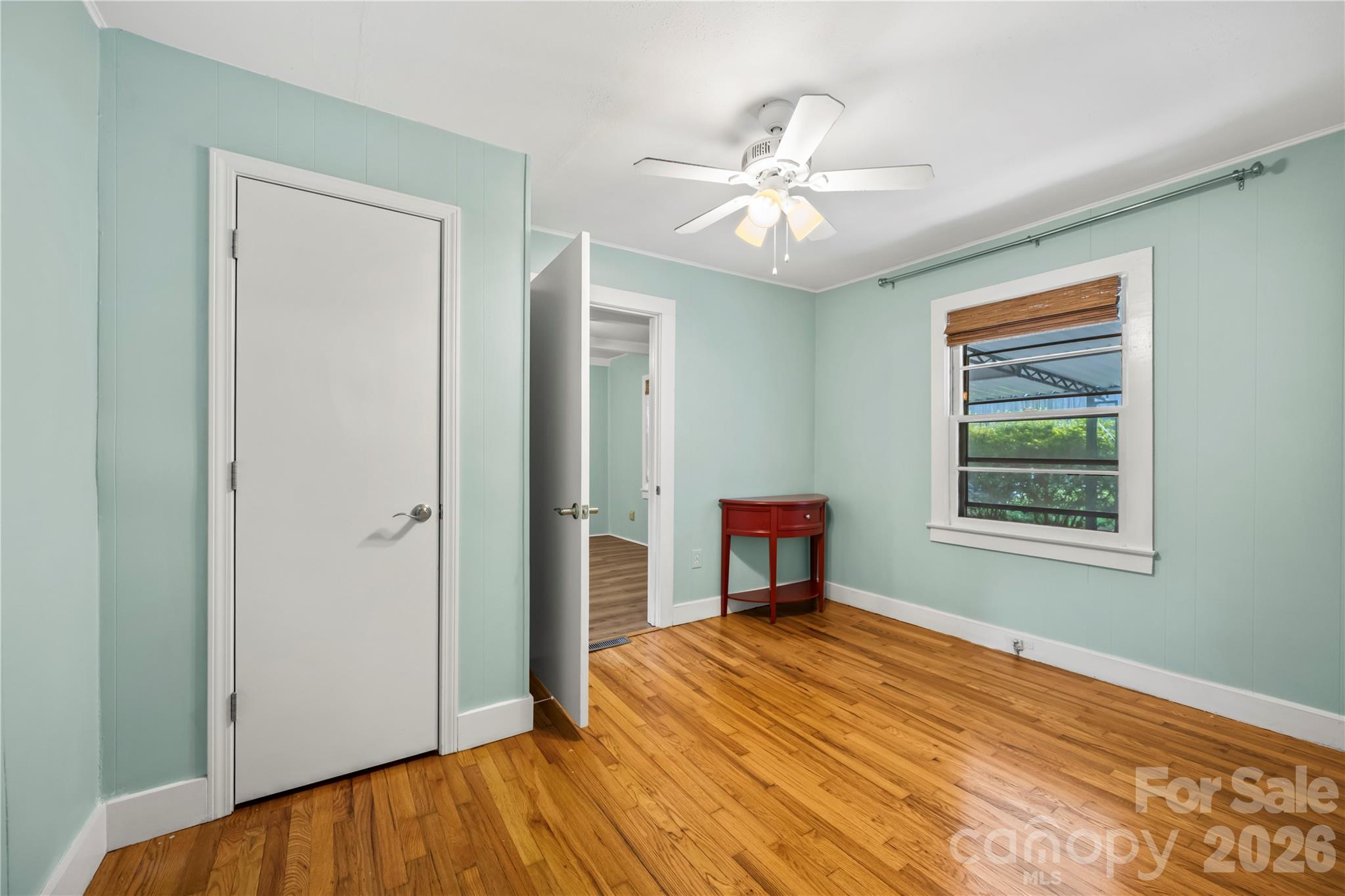 Single Family Residence at 2 Bostic Place, Asheville, photo 17 of 32