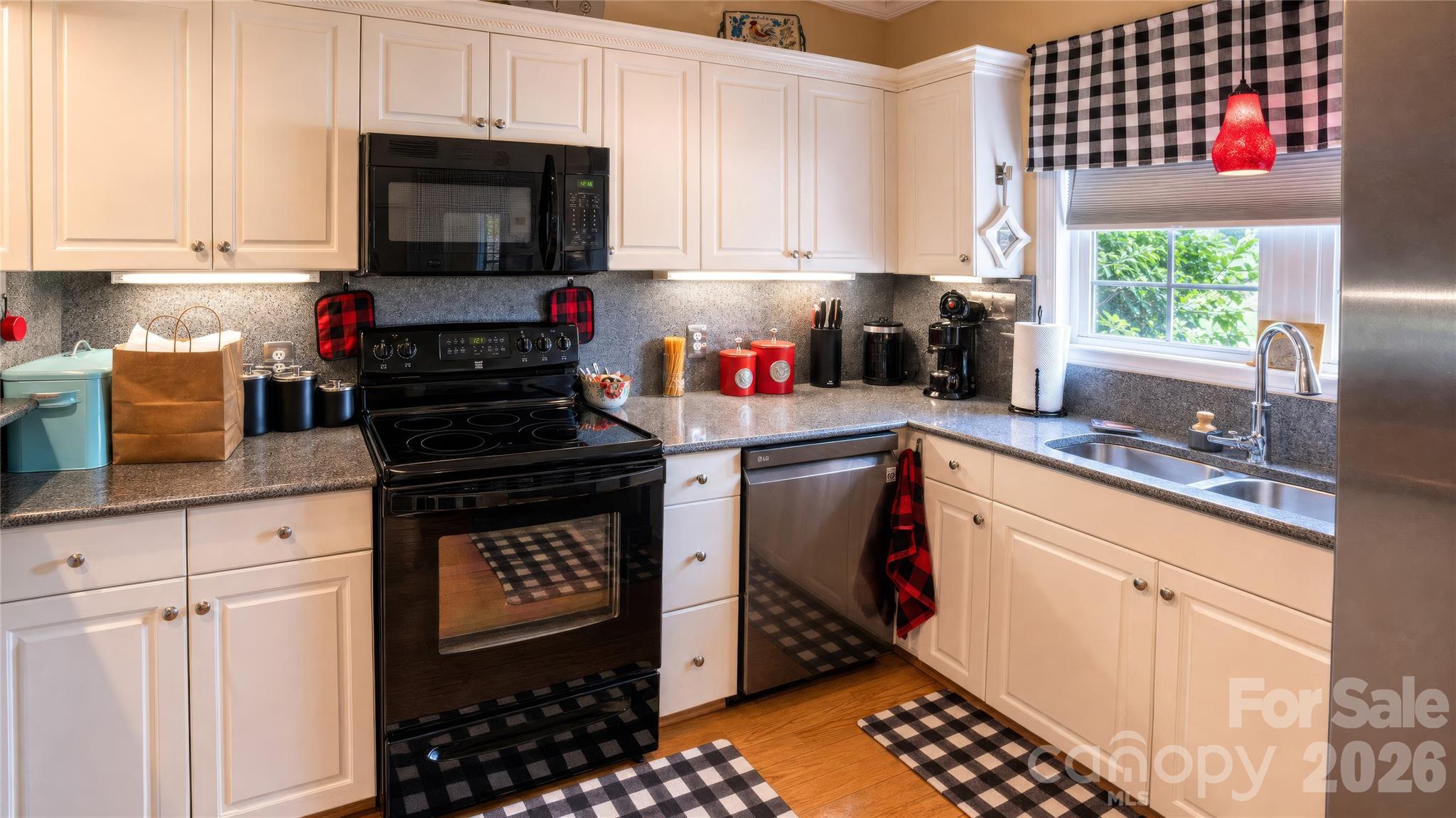 Kitchen - 140 Lady Slipper Lane SW, Valdese