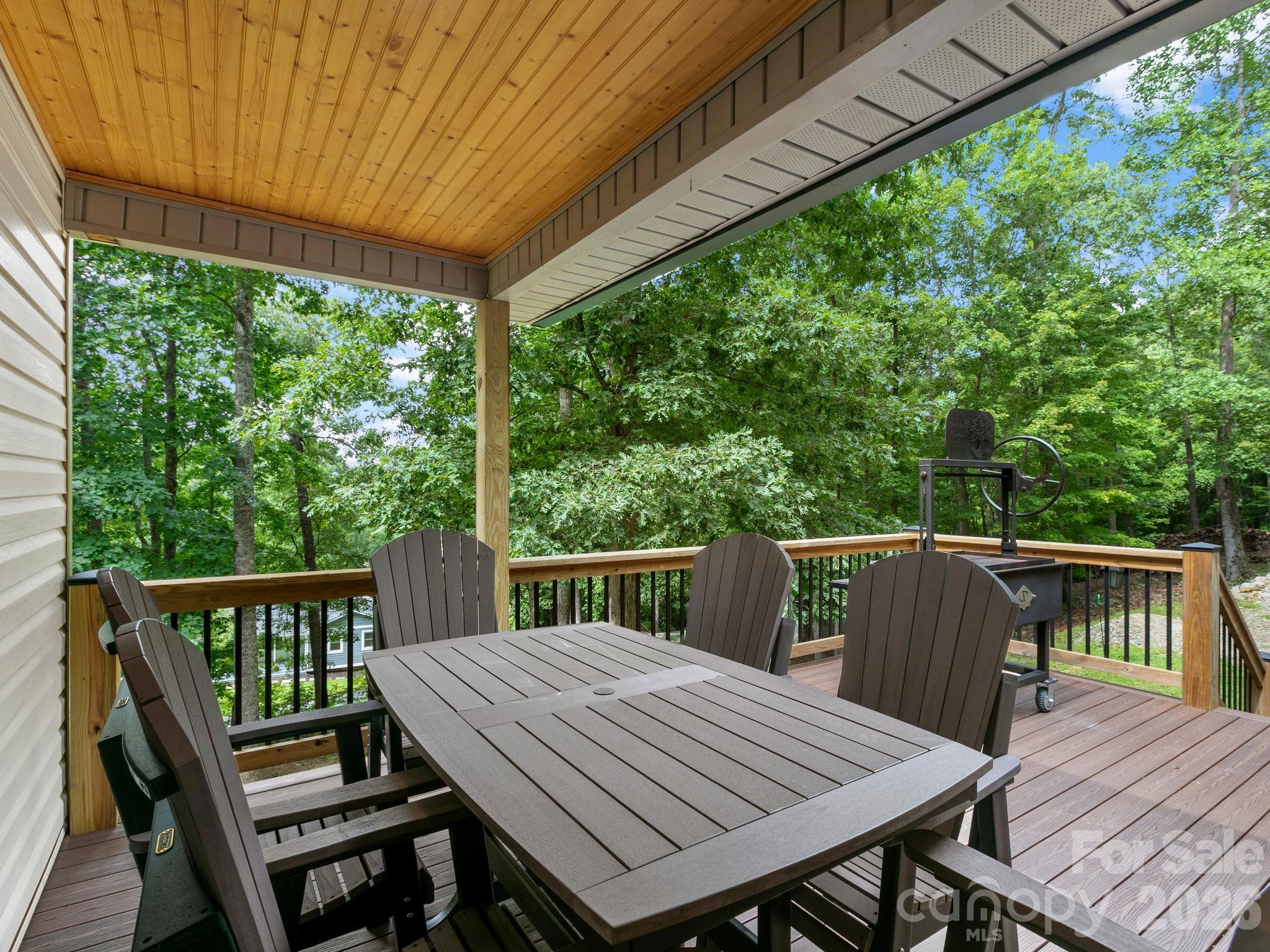 Partially covered front porch. - 41 Bear Trail, Fairview