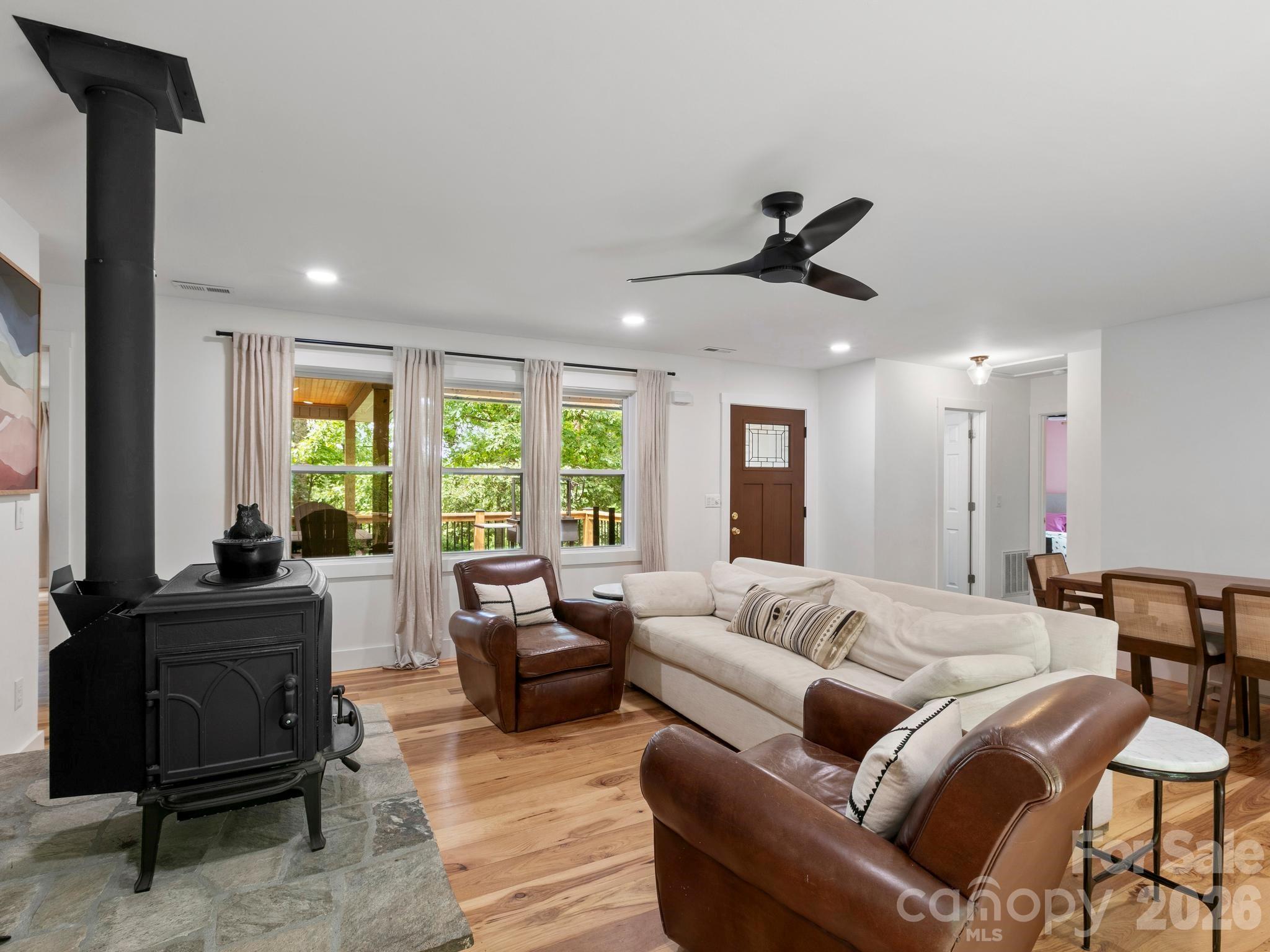 Light-filled living room. - 41 Bear Trail, Fairview
