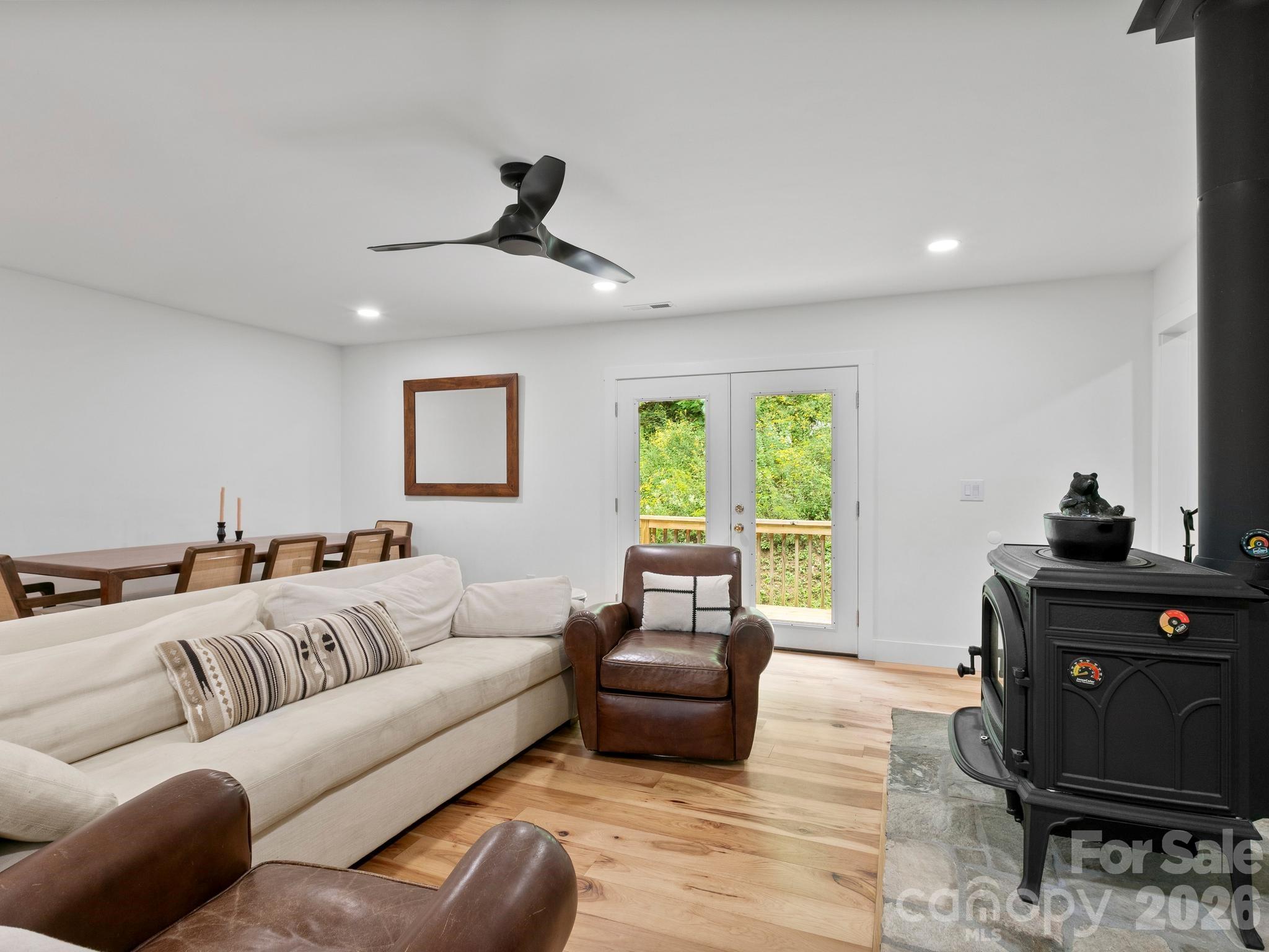 Living area connects to back deck, accessible by ramp. - 41 Bear Trail, Fairview