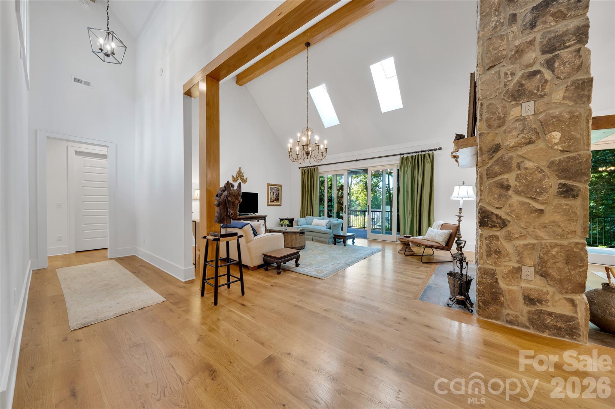 Expansive and inviting entry way - 442 Autumn Sky Drive, Hendersonville