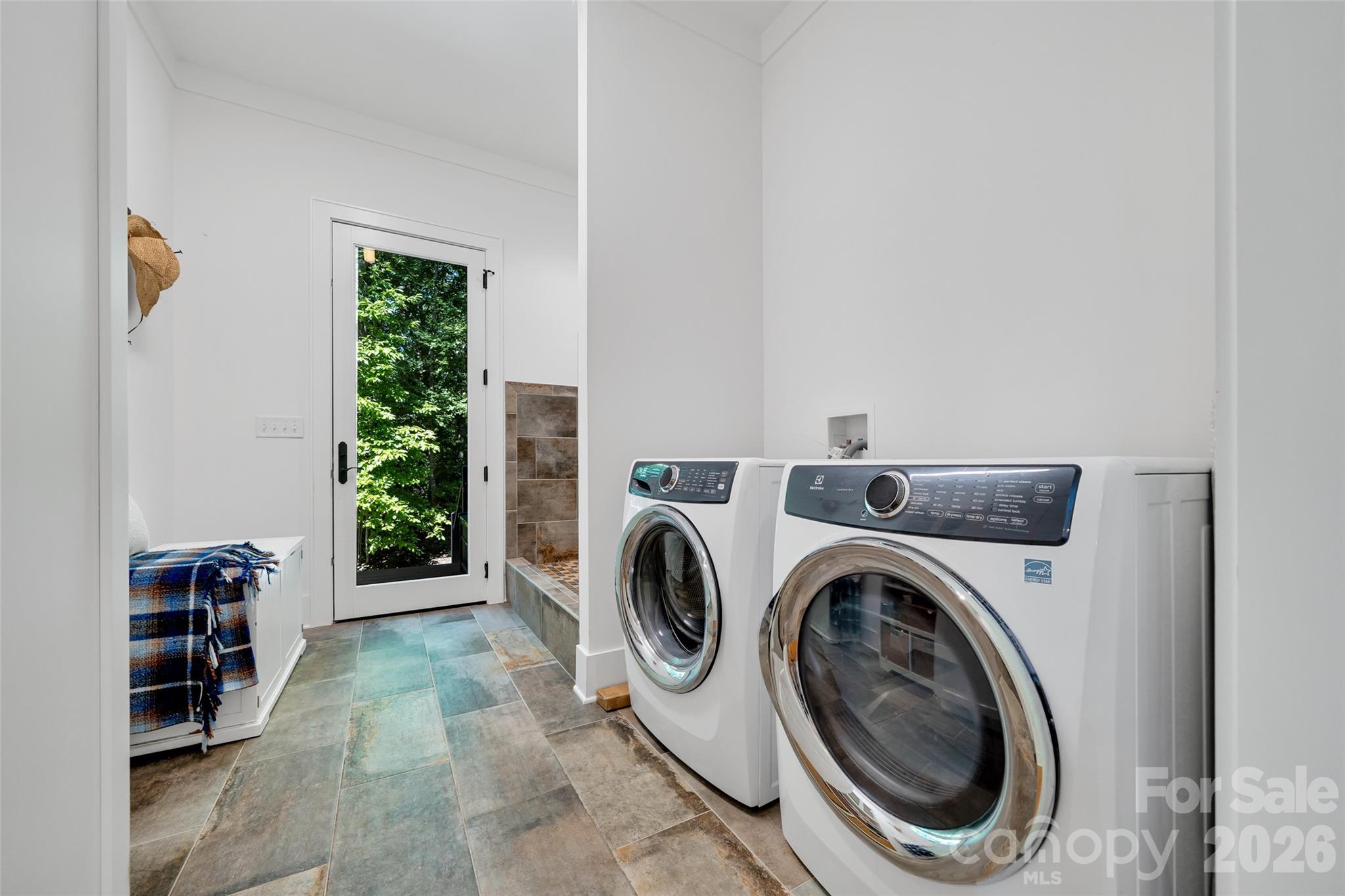 Laundry Room - 442 Autumn Sky Drive, Hendersonville